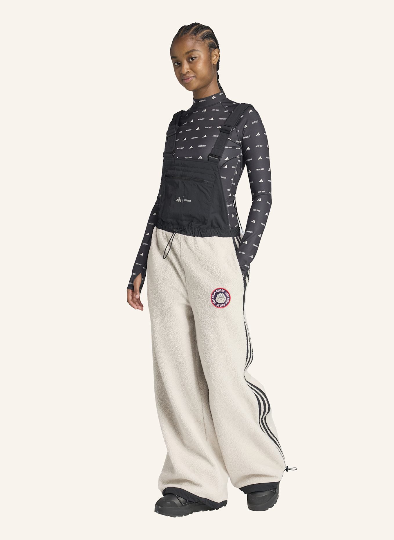 adidas Latzhose im Materialmix: GRAU