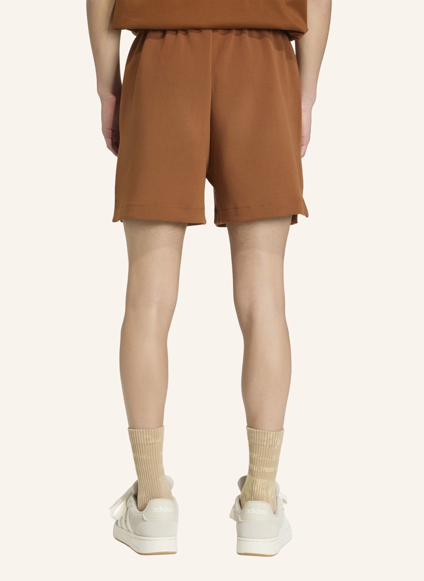 adidas Sweatshorts SOFT LUX: BRAUN