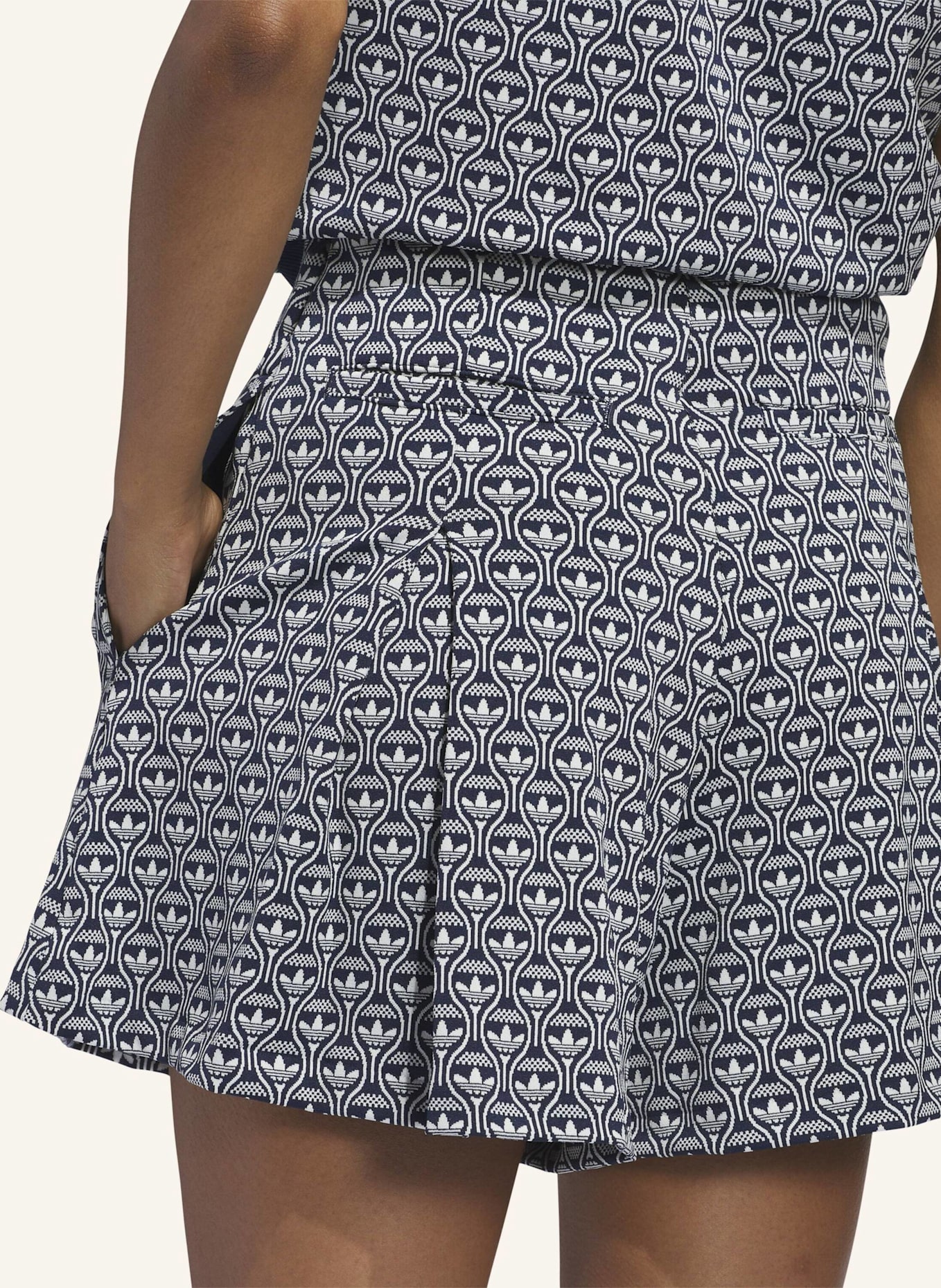 adidas ORIGINALS ALL OVER SKORT: WEISS