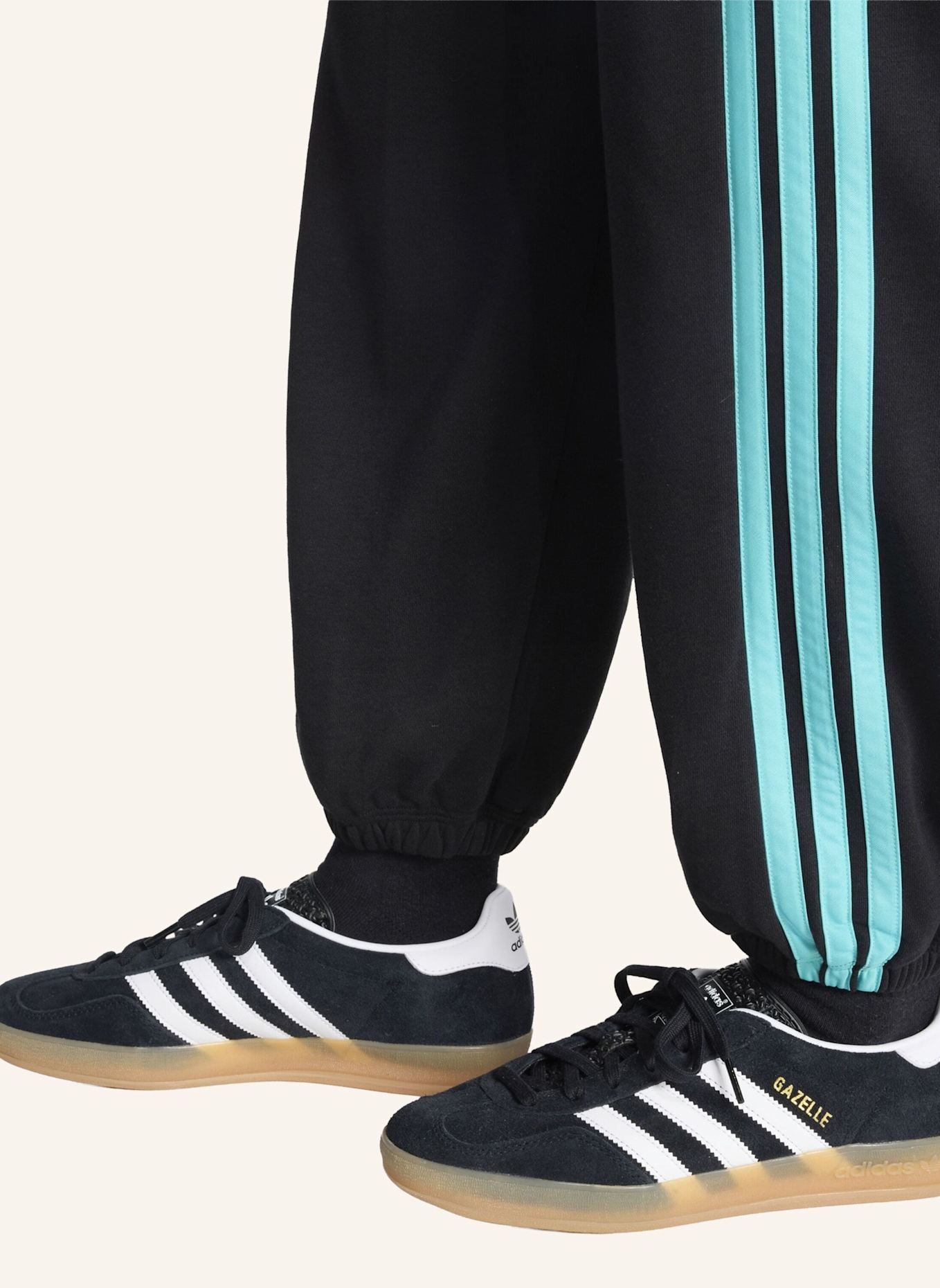 adidas MERCEDES-AMG PETRONAS FORMULA 1 TEAM DNA HOSE: SCHWARZ