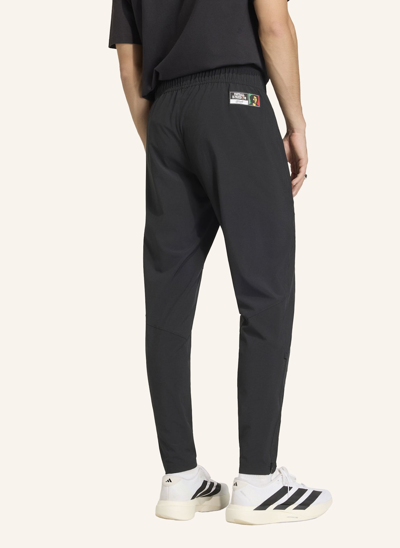 adidas JAMAIKA X BOB MARLEY TIRO TRAVEL HOSE: SCHWARZ