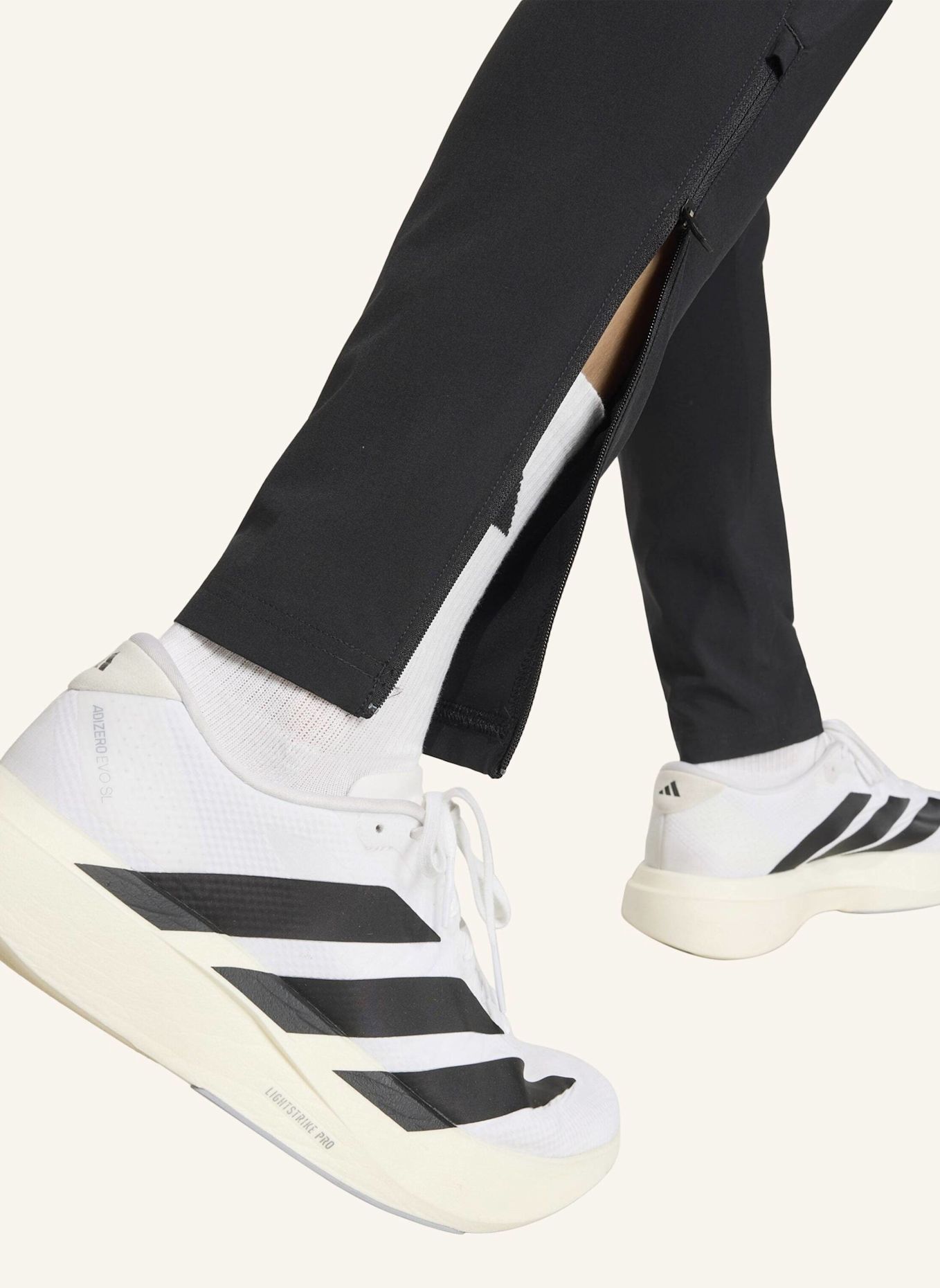 adidas JAMAIKA X BOB MARLEY TIRO TRAVEL HOSE: SCHWARZ