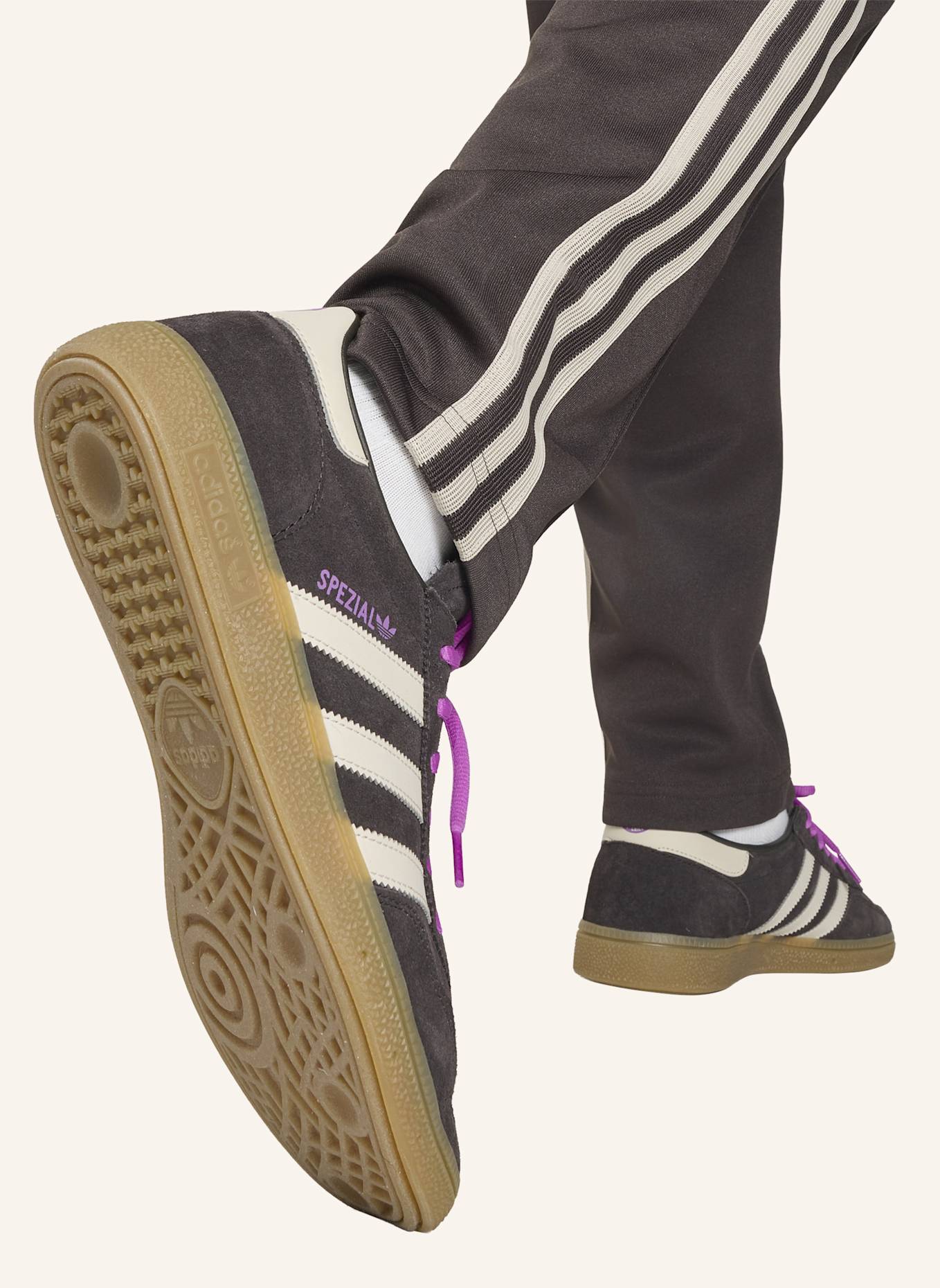 adidas CHILE ORIGINALS TRAININGSHOSE: BRAUN