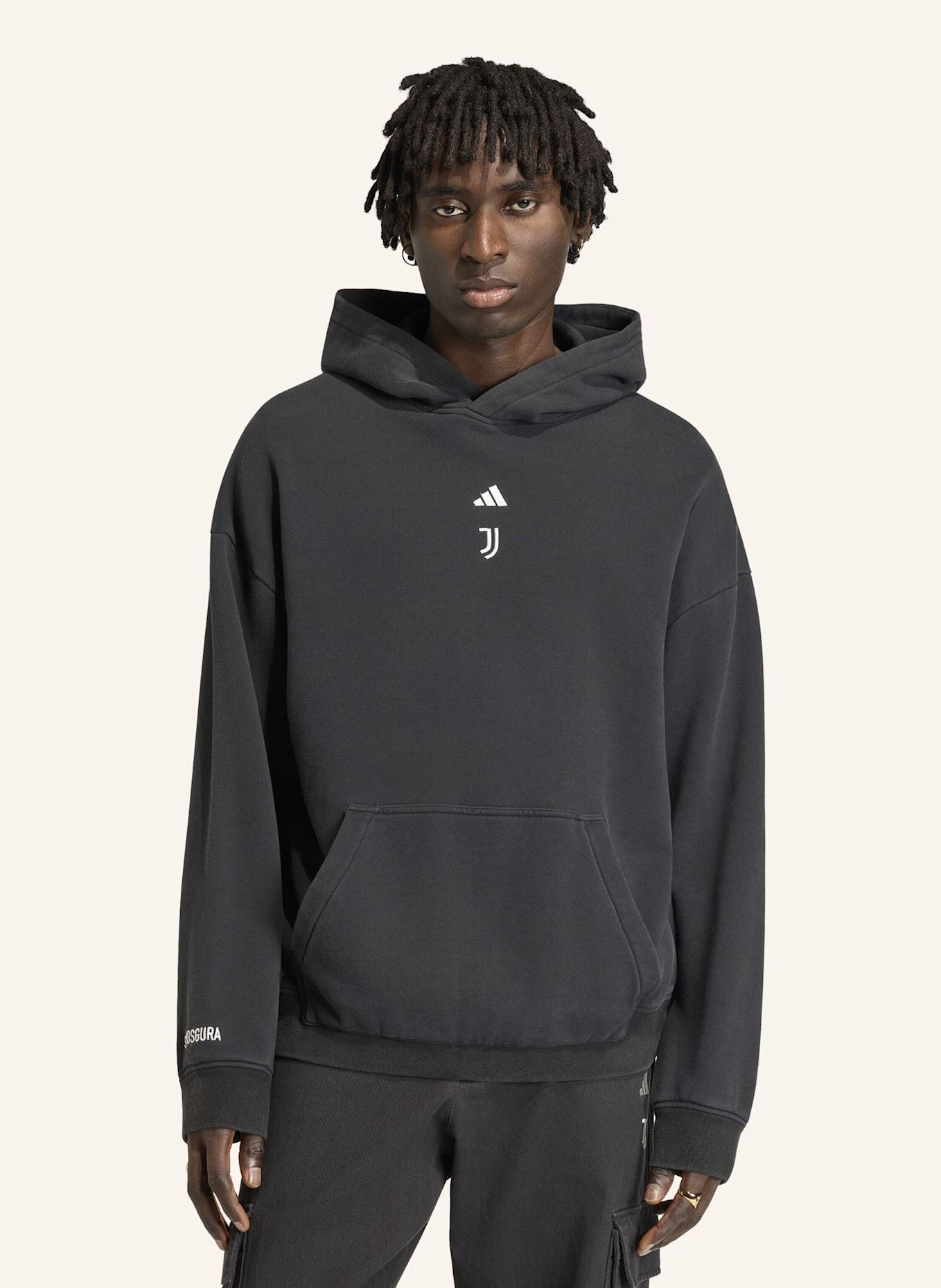adidas SGURA HOODIE: SCHWARZ