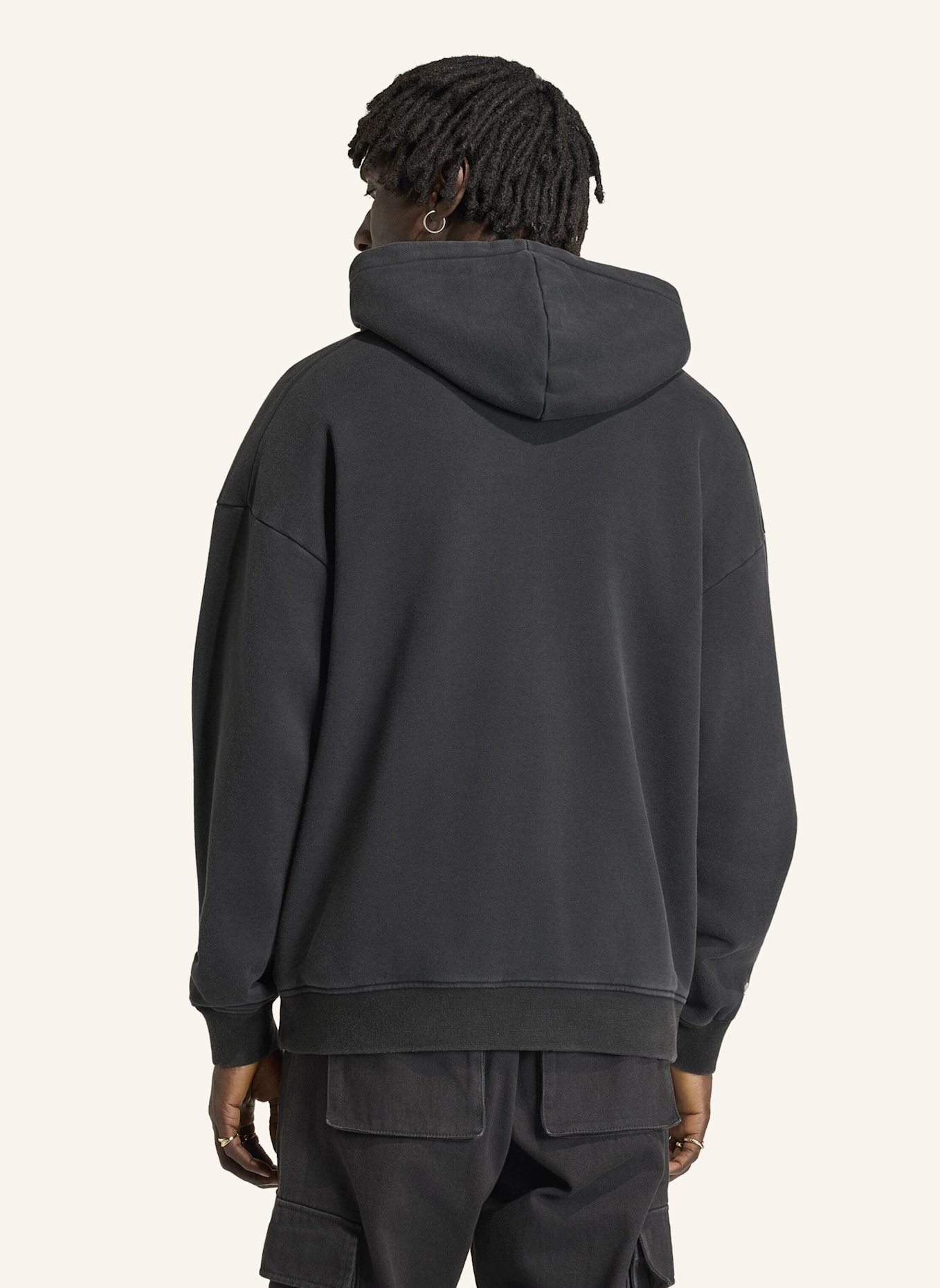 adidas SGURA HOODIE: SCHWARZ