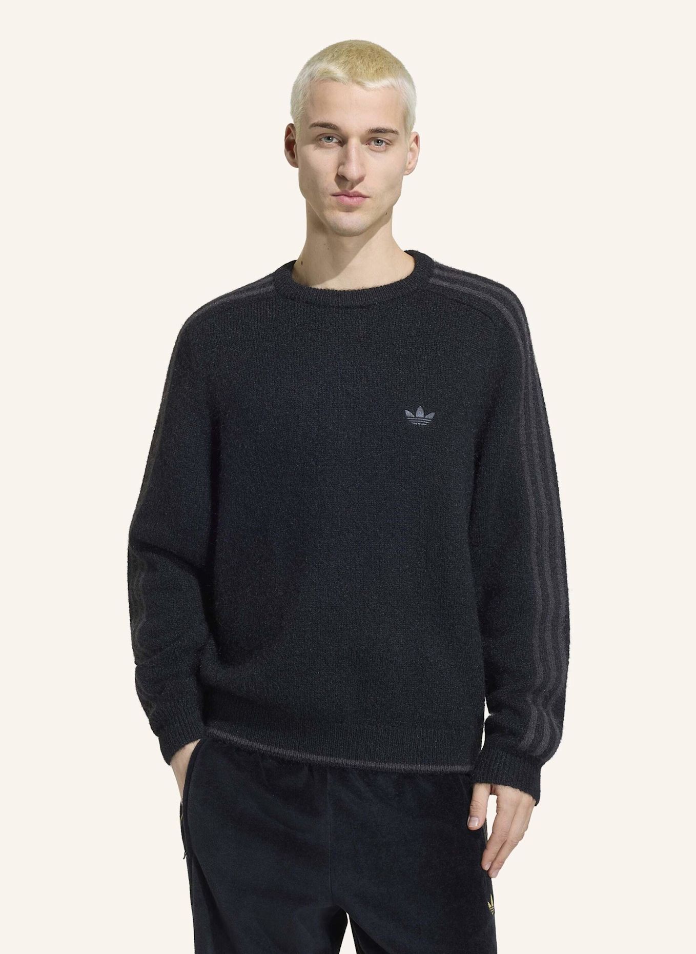 adidas Originals 3 STREIFEN SWEATSHIRT, FLUFFIGER STRICK, RUNDHALSAUSSCHNITT: SCHWARZ