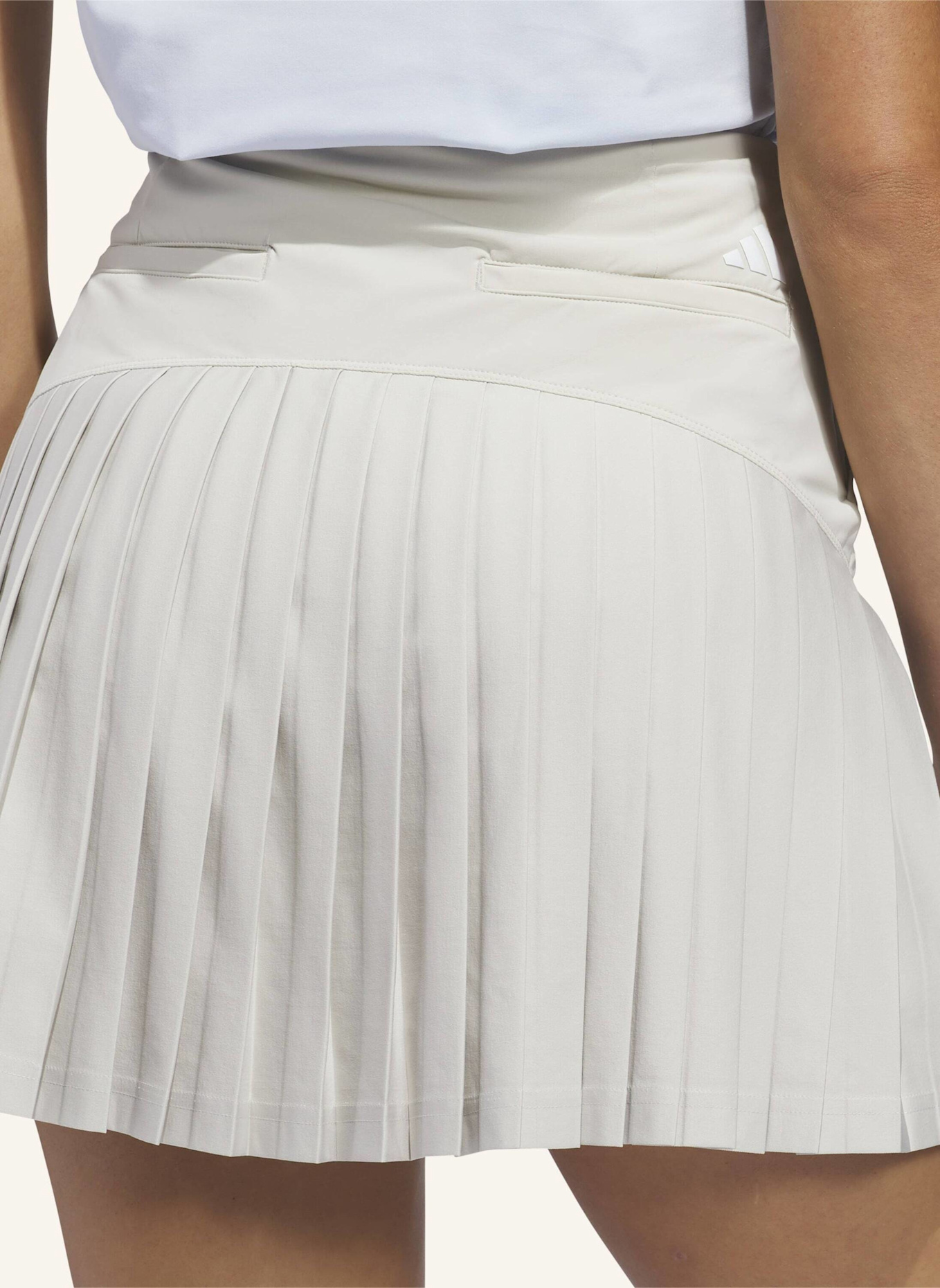 adidas ULTIMATE 365 TOUR PLISSIERTER SKORT: BEIGE