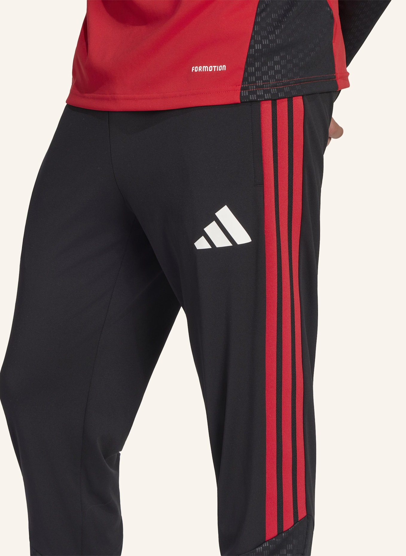 adidas MANCHESTER UNITED 26/27 TIRO TRAININGSHOSE: SCHWARZ
