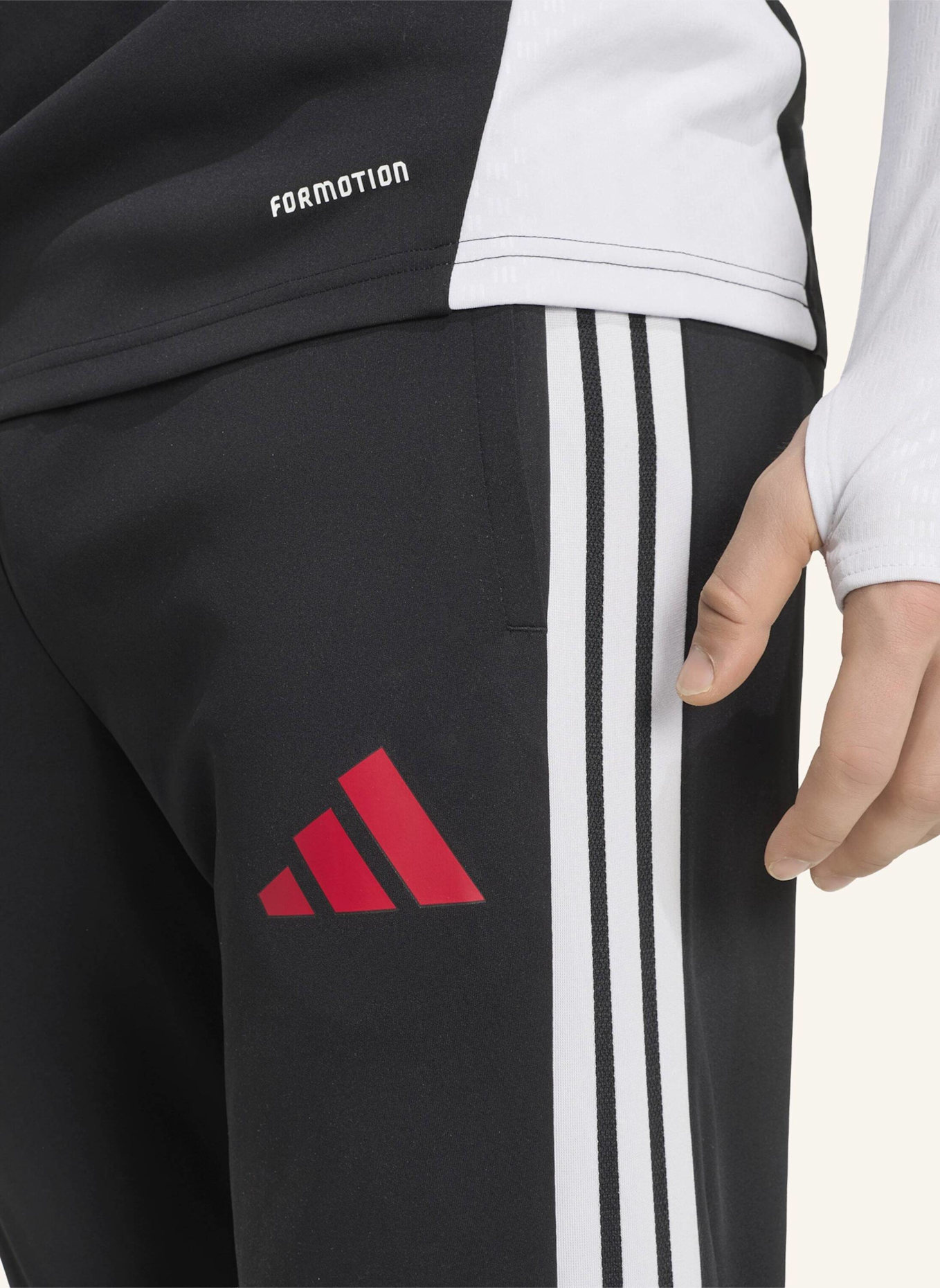 adidas FC LIVERPOOL 26/27 TIRO TRAININGSHOSE: SCHWARZ