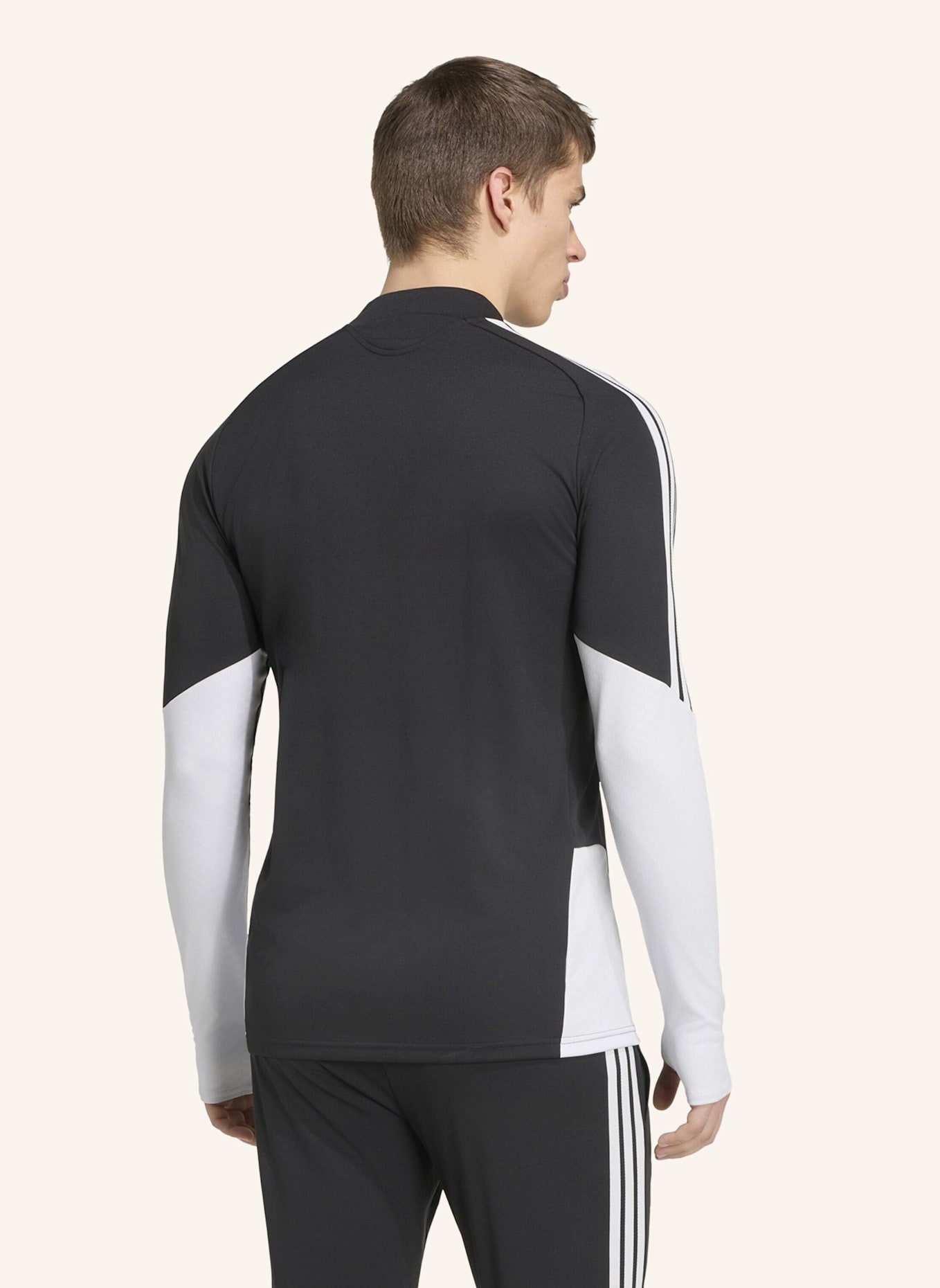 adidas LIVERPOOL FC 26/27 TIRO TRAININGSOBERTEIL: SCHWARZ