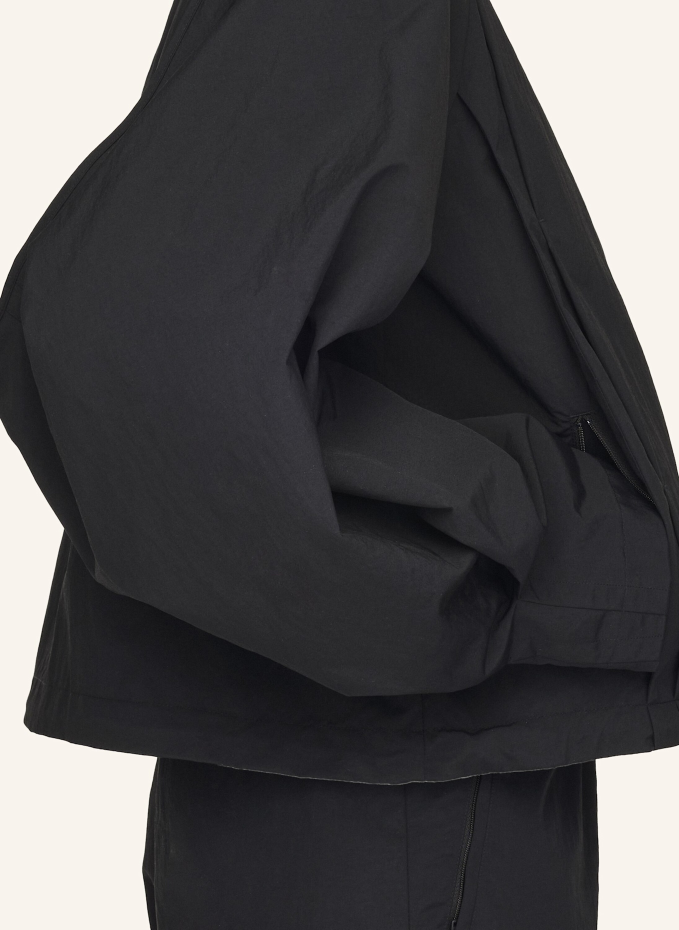 Y-3 Y-3 CROPPED NYLON JACKET: SCHWARZ