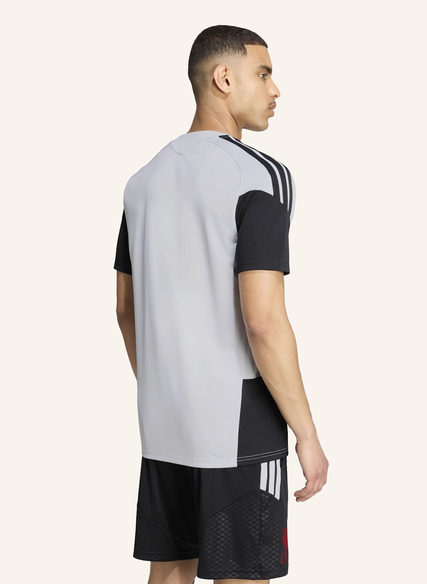 adidas LIVERPOOL FC 26/27 TIRO TRAININGSTRIKOT: GRAU