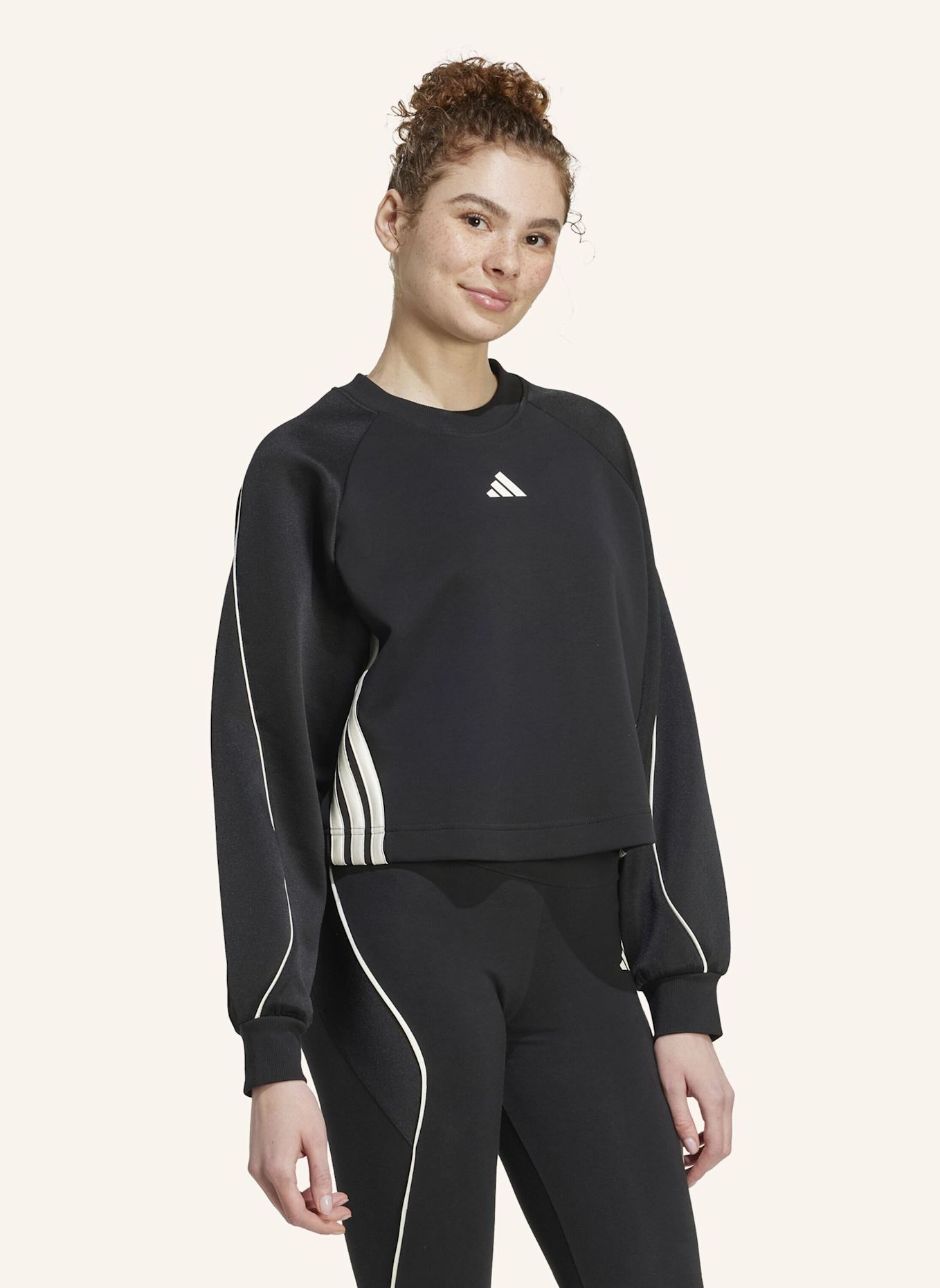 adidas STADIUM 3-STREIFEN SWEATSHIRT MIT RUNDHALSAUSSCHNITT: SCHWARZ/ WEISS