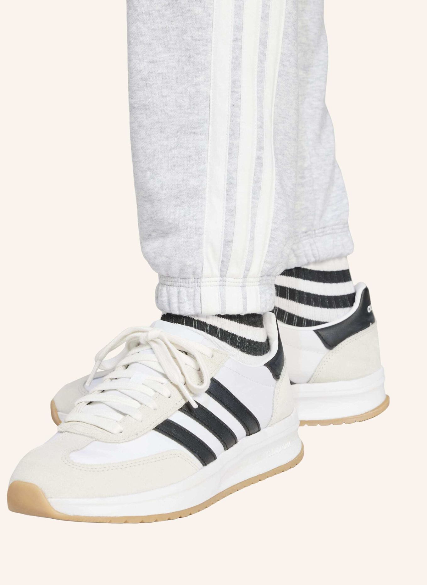 adidas Sweatpants ESSENTIALS 3-STREIFEN: WEISS