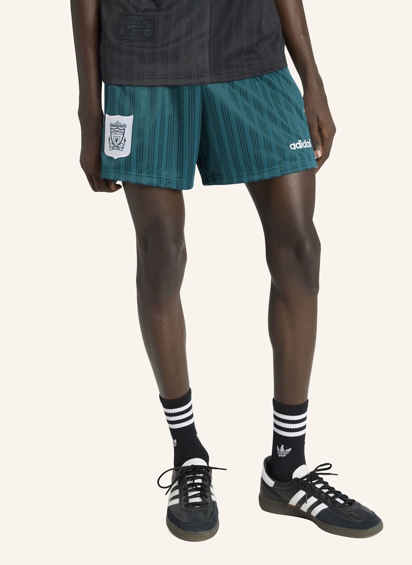 adidas LIVERPOOL FC AUSWÄRTSSHORTS 95: GRÜN