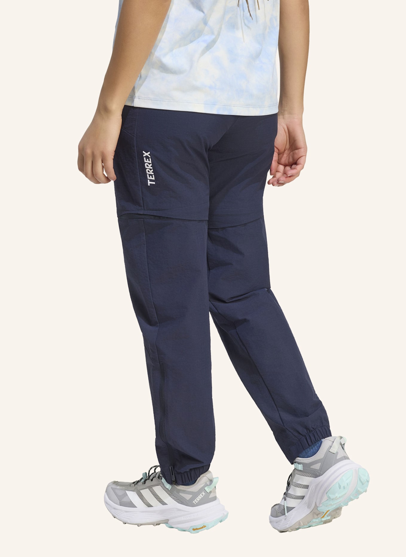adidas TERREX TERREX XPERIOR UTILITAS CLIMA365 ZIP-OFF-HOSE: BLAU