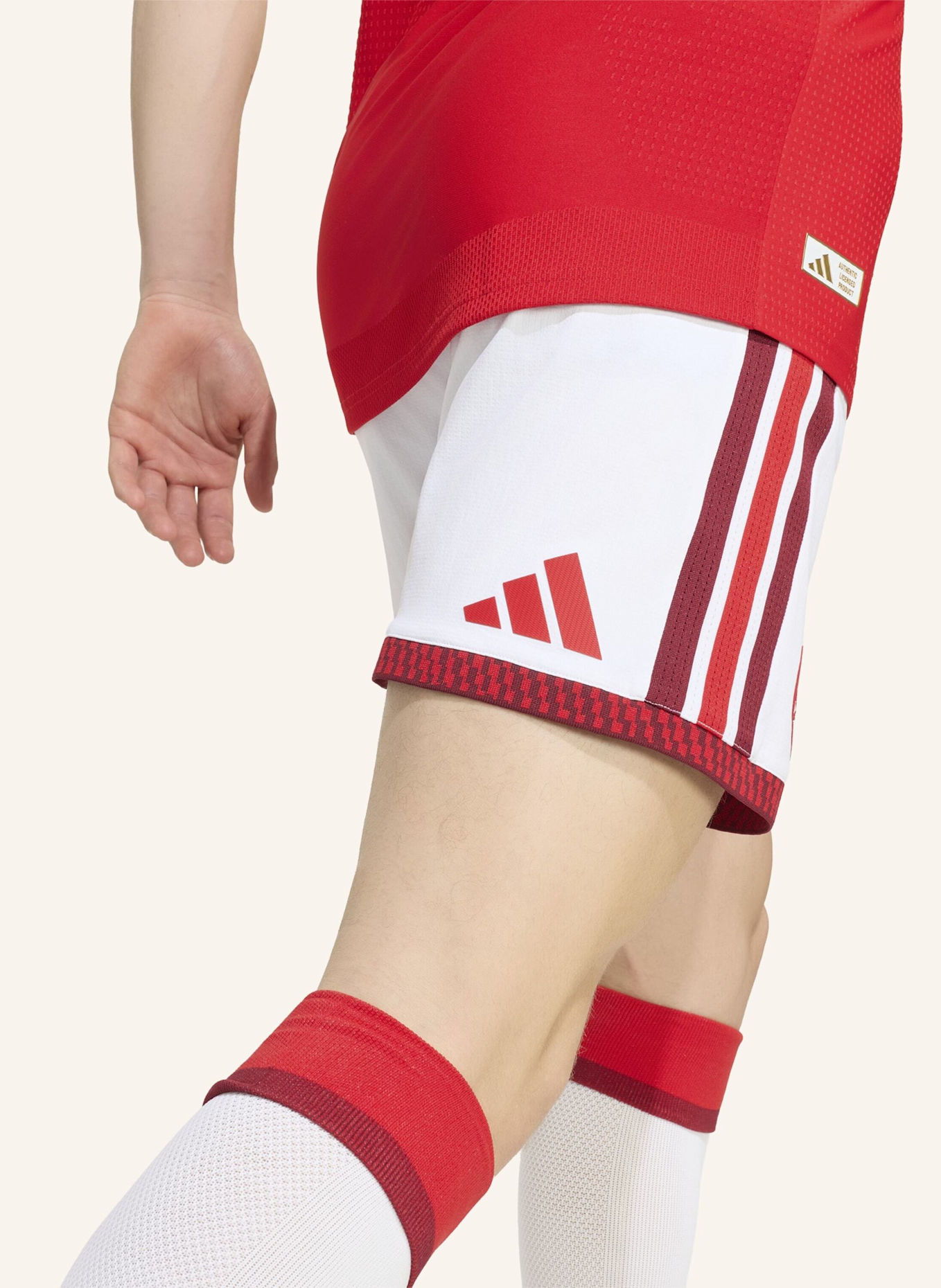 adidas FC ARSENAL 26/27 AUTHENTIC HEIMSHORTS: WEISS