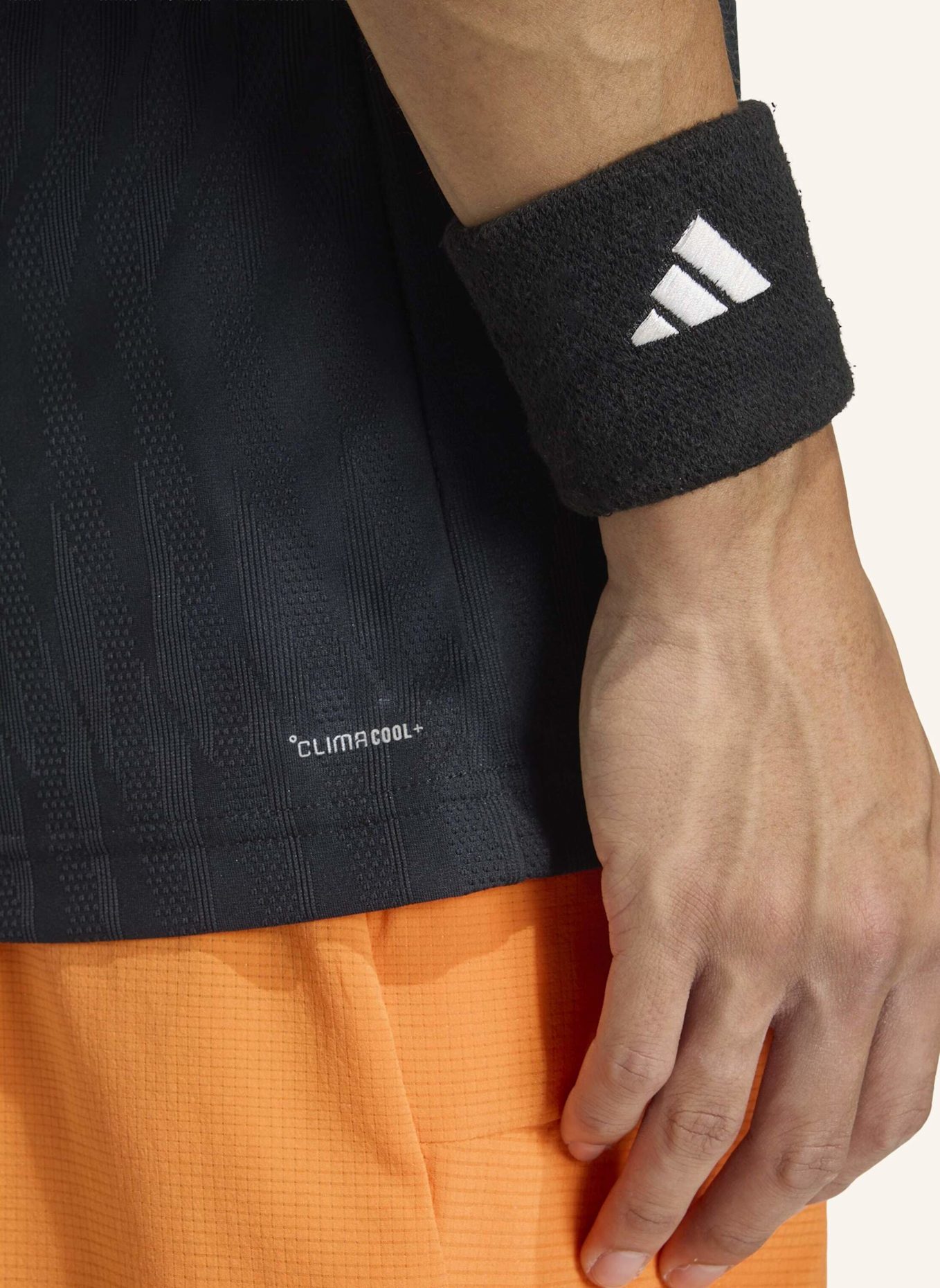 adidas TENNIS CLIMACOOL+ AIRCHILL FREELIFT T-SHIRT: SCHWARZ