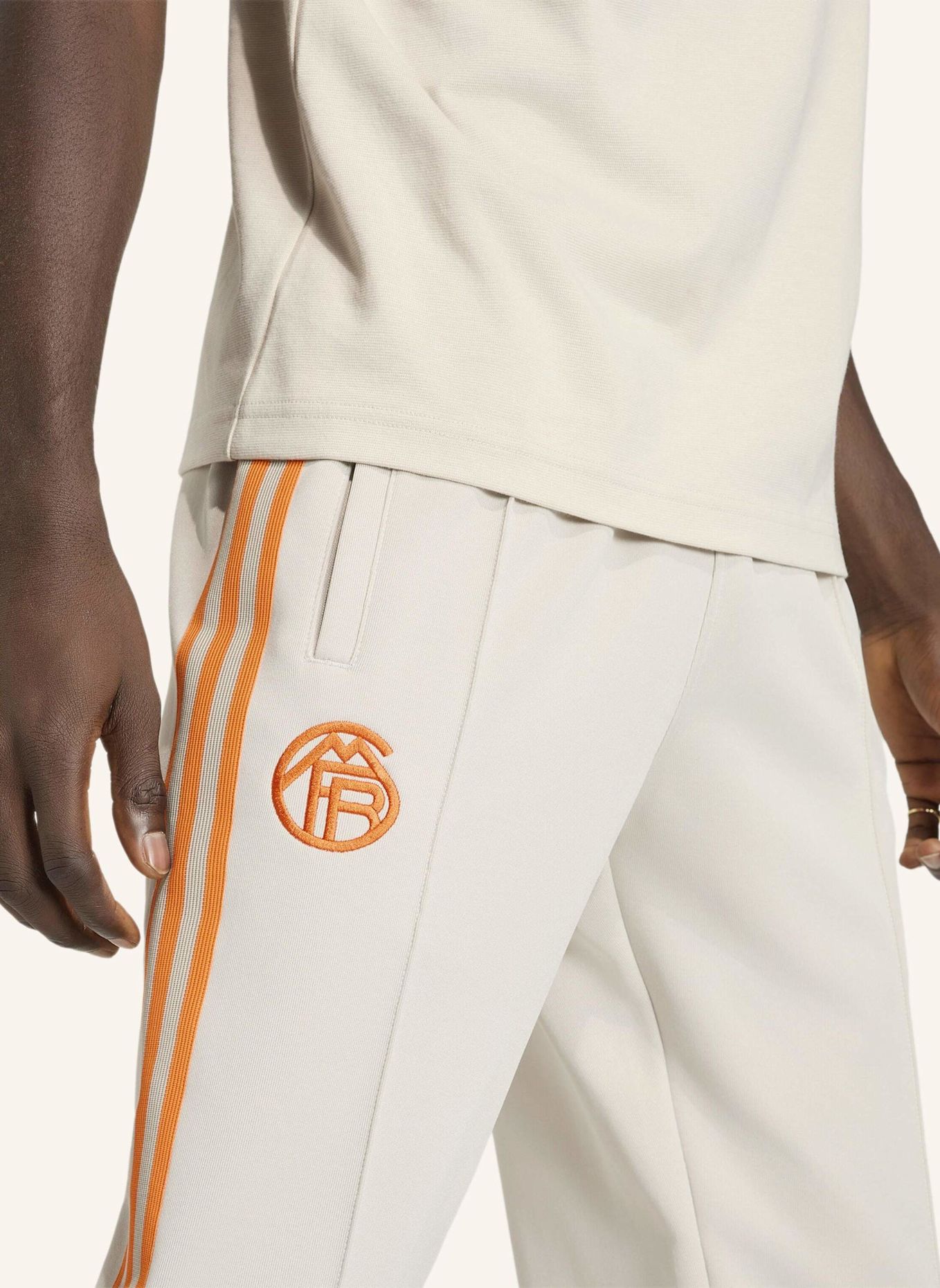 adidas FC BAYERN ORIGINALS TRAININGSHOSE: BEIGE