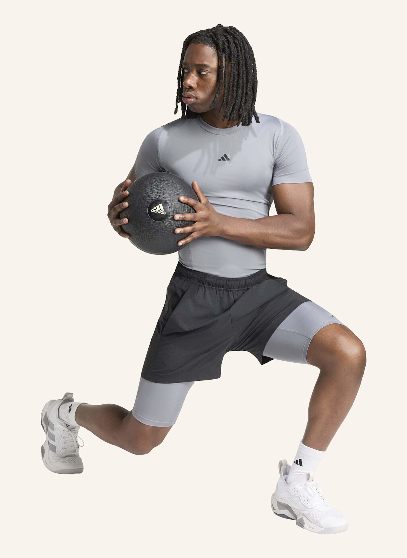 adidas T-Shirt TECHFIT: GRAU