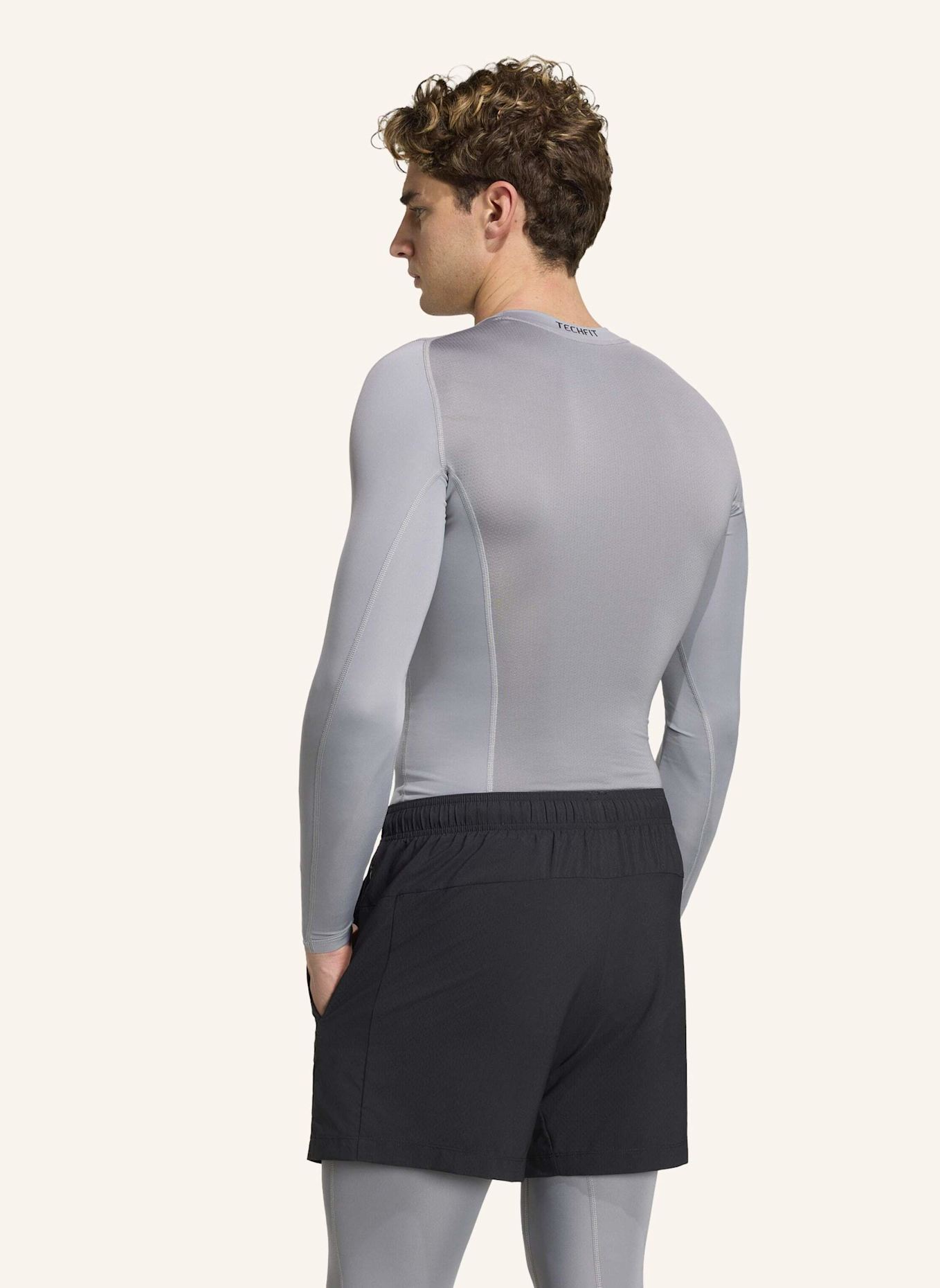 adidas Longsleeve TECHFIT COMPRESSION TRAINING: GRAU