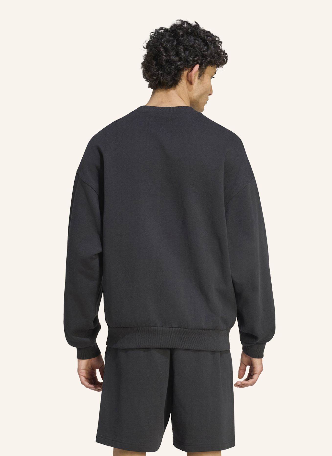 adidas ADIDAS KIT SWEATSHIRT, KLEINES LOGO: SCHWARZ