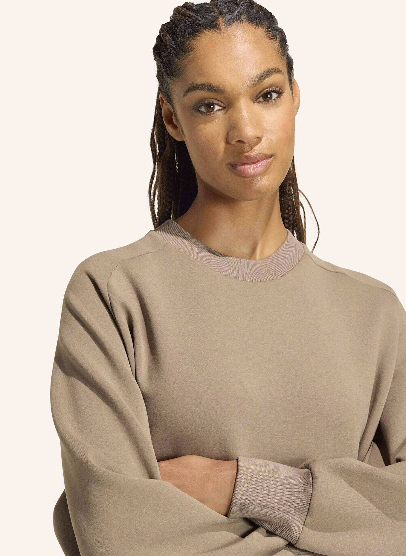 adidas SOFT LUX SWEATSHIRT, LOCKER GESCHNITTEN: KHAKI