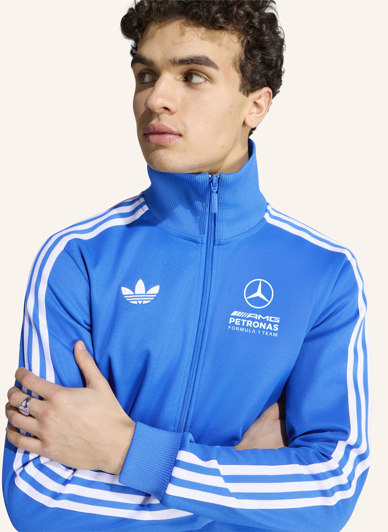 adidas MERCEDES AMG PETRONAS FORMULA 1 TEAM BLUE WONDER TRAININGSJACKE: BLAU