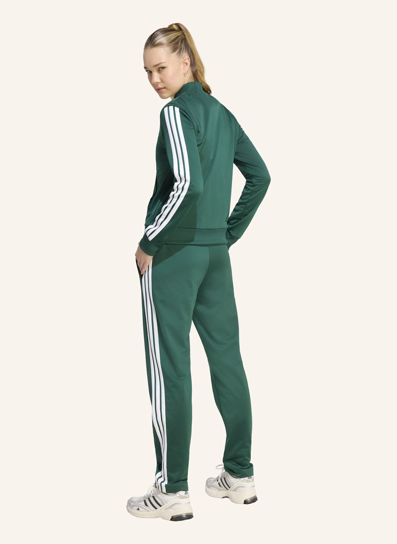 adidas Trainingsanzug DAYREADY: GRÜN