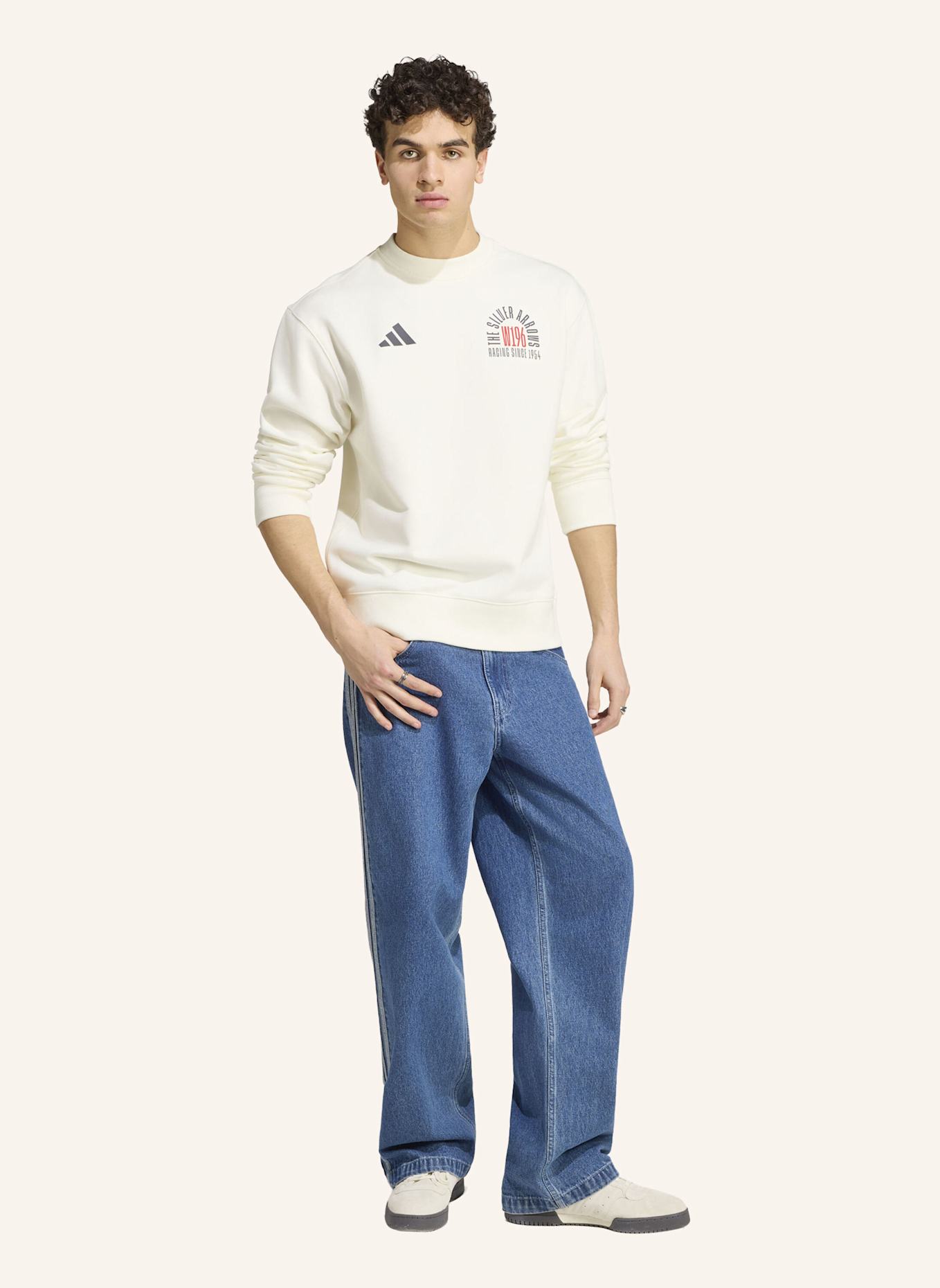 adidas MERCEDES-AMG PETRONAS FORMULA 1 TEAM SILBERPFEIL 1955 SWEATSHIRT: WEISS/ GRAU
