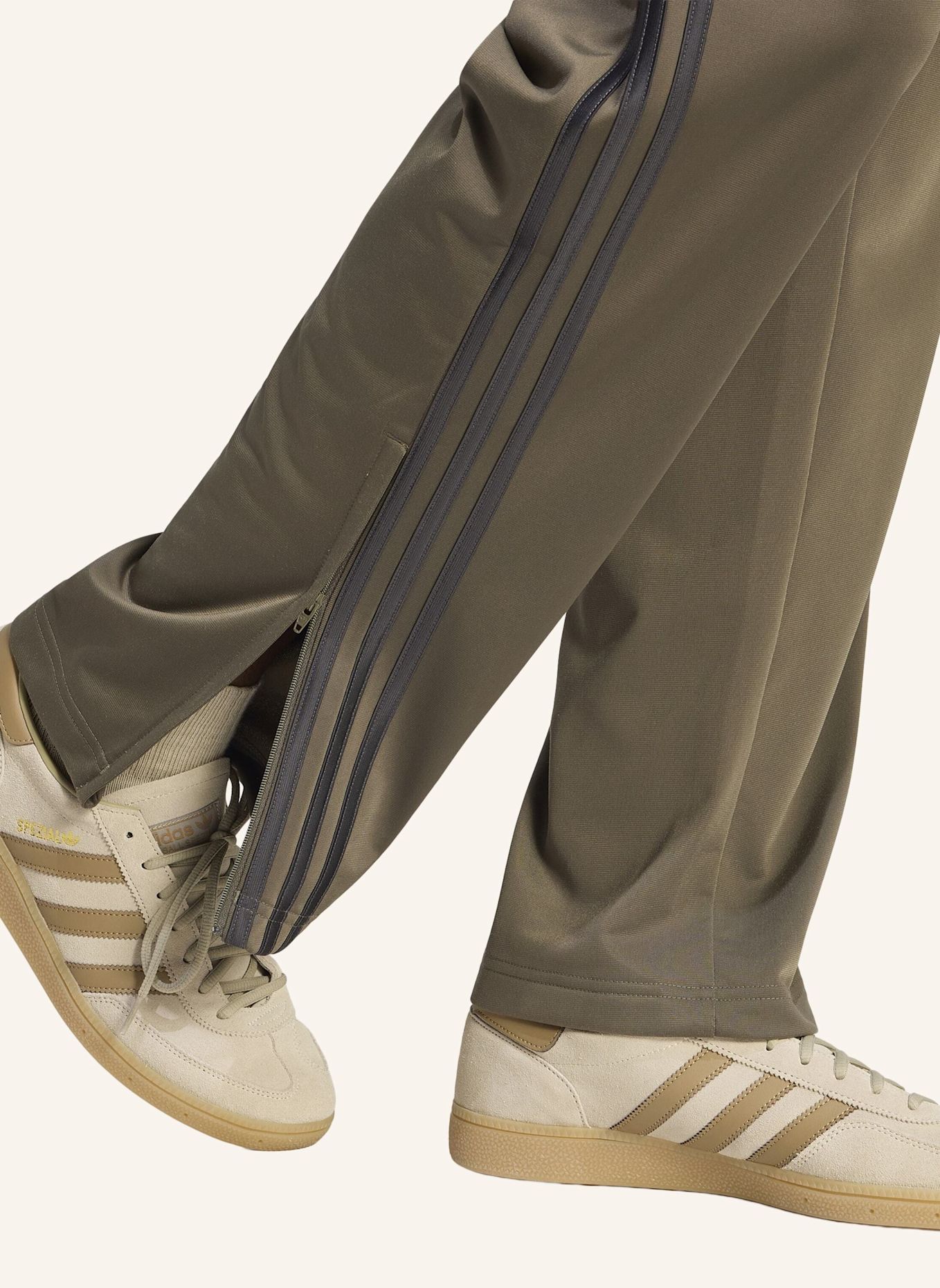 adidas Originals FIREBIRD TRAININGSHOSE: BRAUN