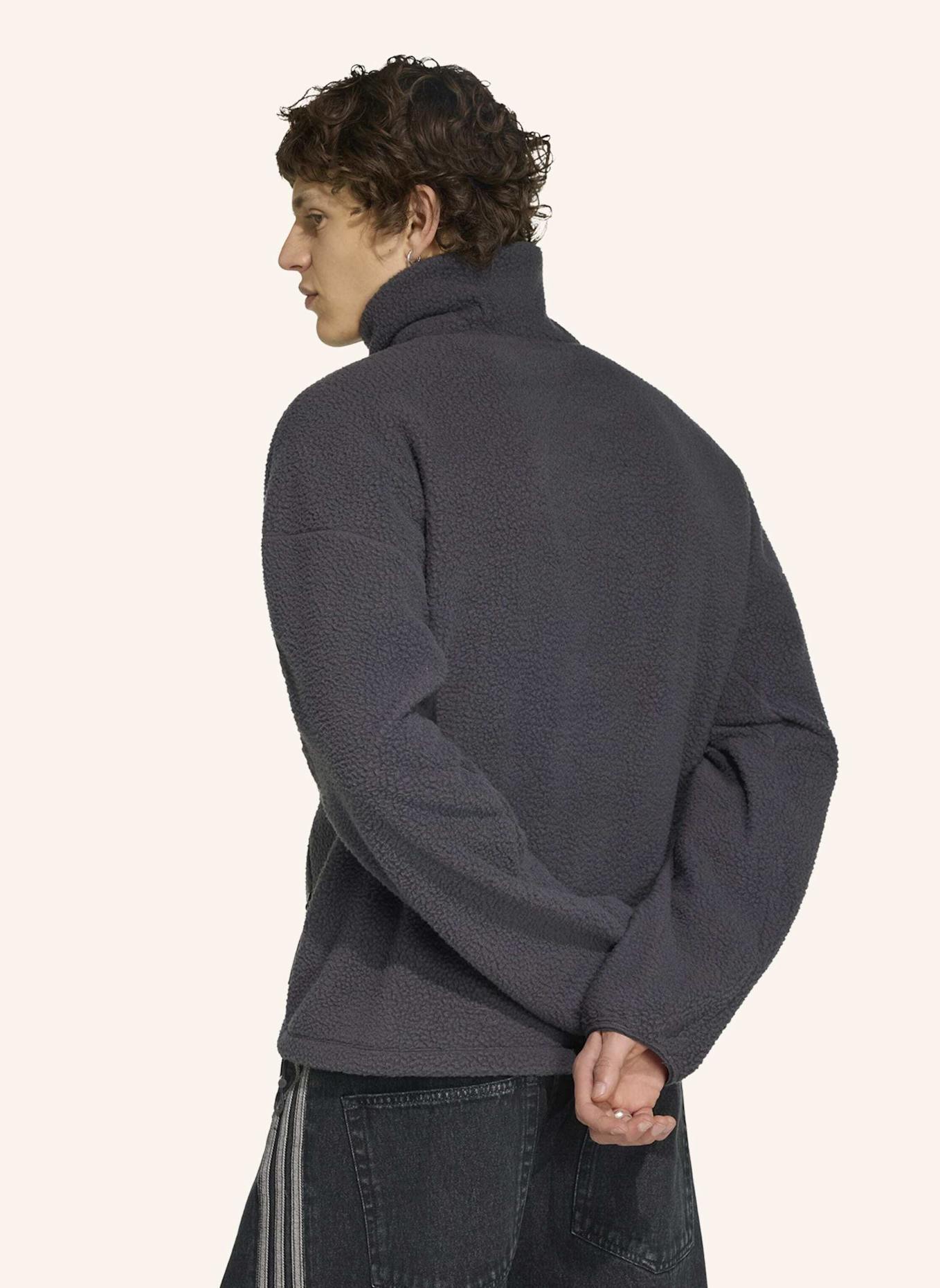 adidas AUDI FORMULA ONE TEAM ELEVATED POLARFLEECE JACKE: SCHWARZ/ ROT
