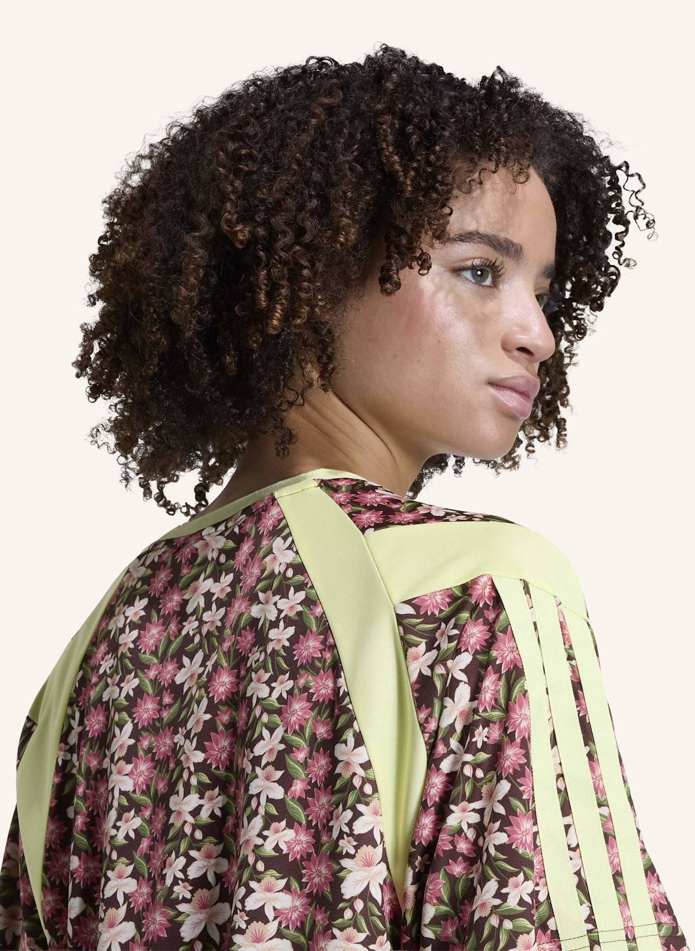 adidas ADIDAS X FARM RIO HOUSE OF TIRO TRIKOT: BRAUN/ GELB