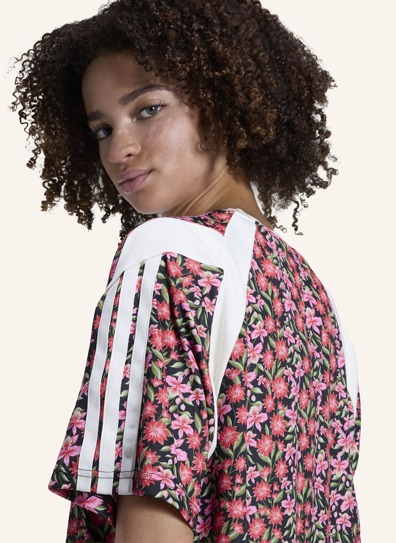 adidas ADIDAS X FARM RIO HOUSE OF TIRO TRIKOT: SCHWARZ/ WEISS