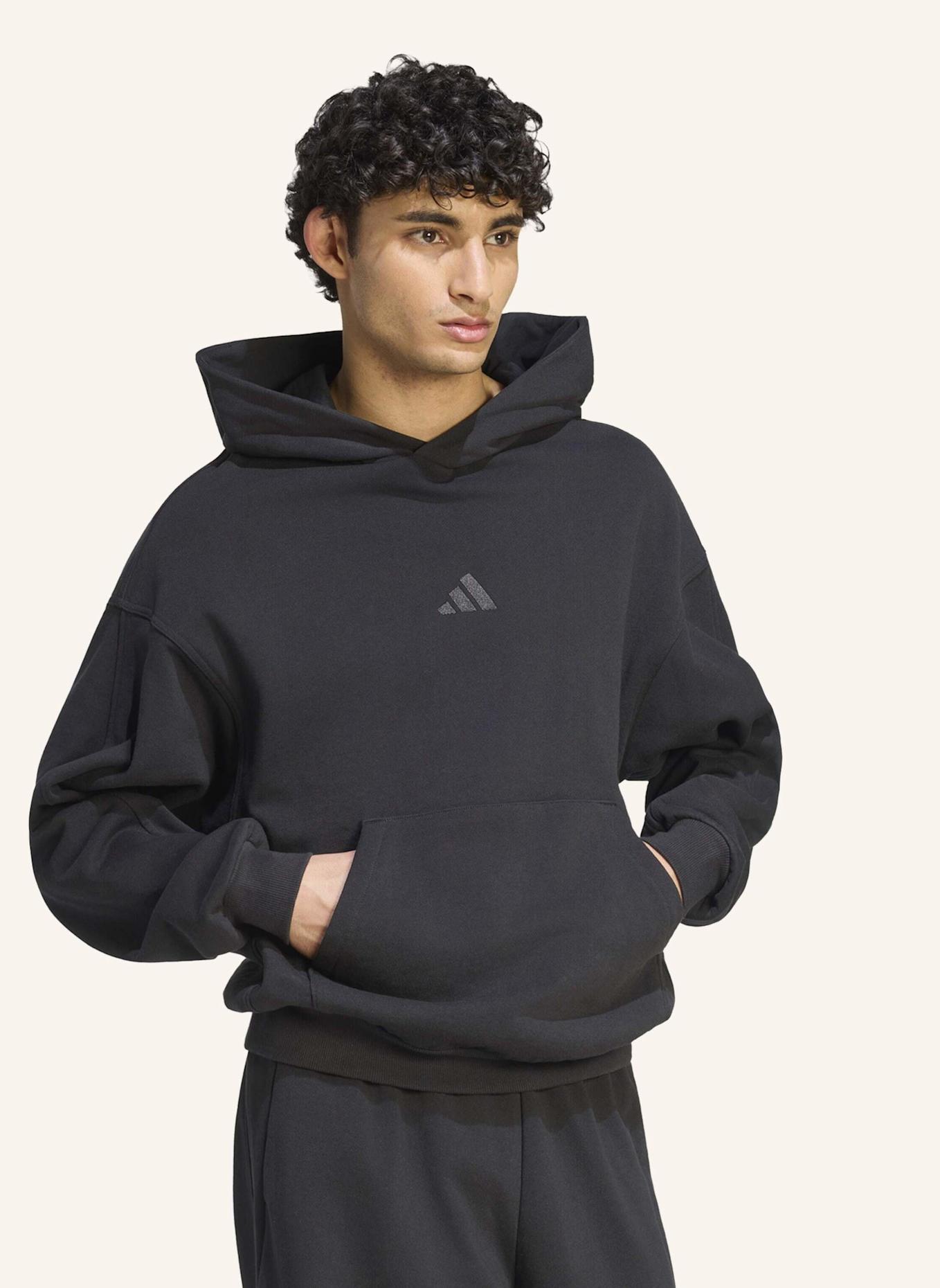 adidas ADIDAS KIT HOODIE, KLEINES LOGO: SCHWARZ