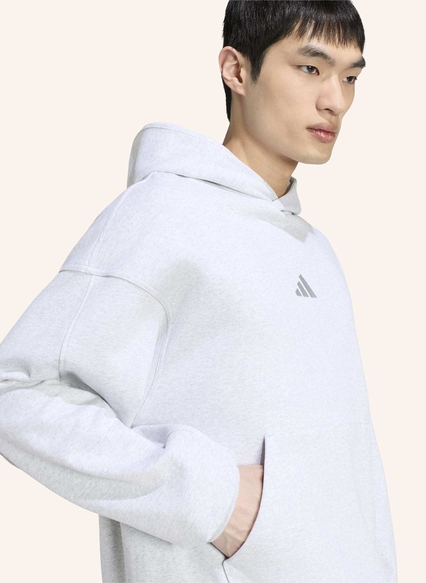 adidas ADIDAS KIT HOODIE, KLEINES LOGO: GRAU