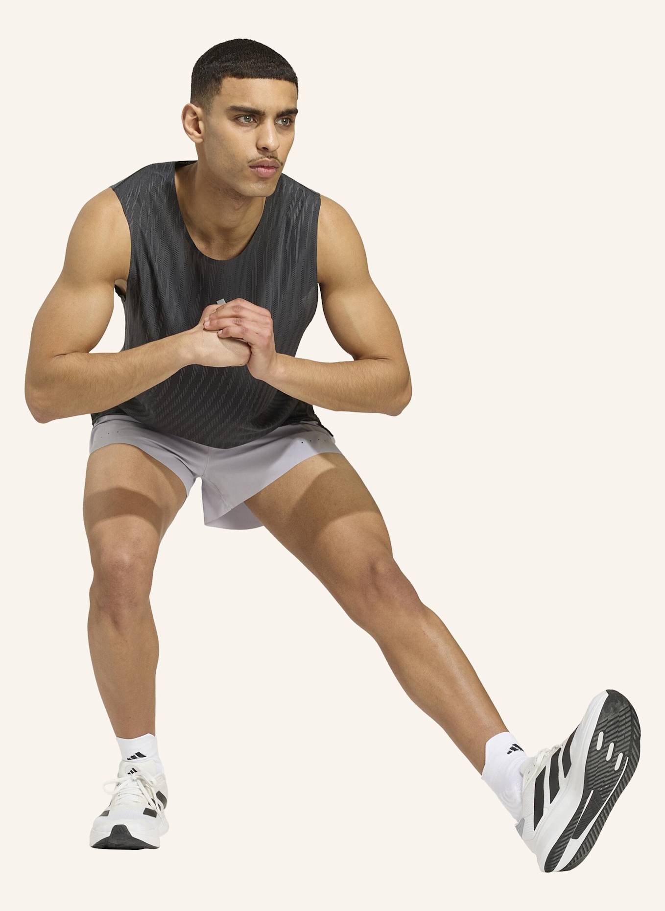adidas Laufshorts ADI365: GRAU