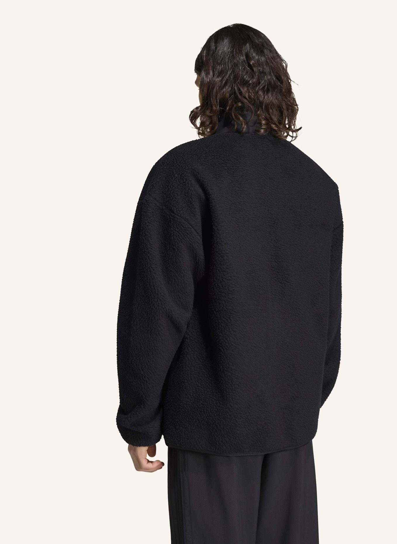 adidas CITY TECH 3-STREIFEN FLEECEJACKE, DURCHGEHENDER REISSVERSCHLUSS: SCHWARZ