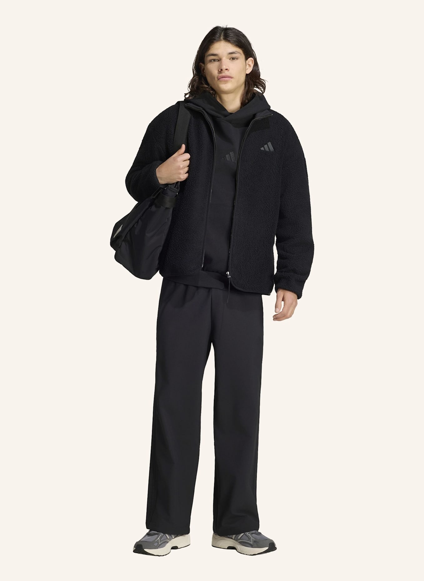 adidas CITY TECH 3-STREIFEN FLEECEJACKE, DURCHGEHENDER REISSVERSCHLUSS: SCHWARZ