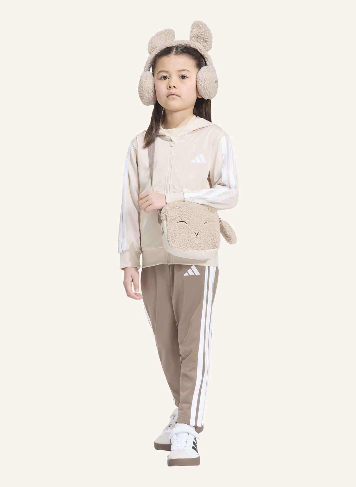 adidas ESSENTIALS KIDS TRAININGSANZUG: BEIGE/ WEISS