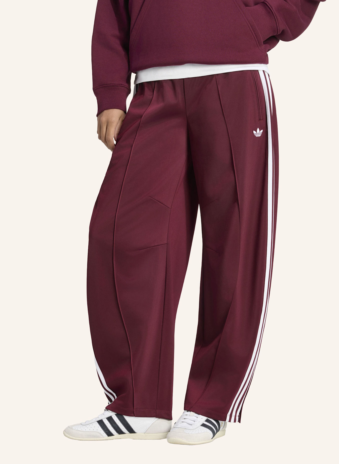 adidas Originals FIREBIRD BARREL-HOSE: ROT