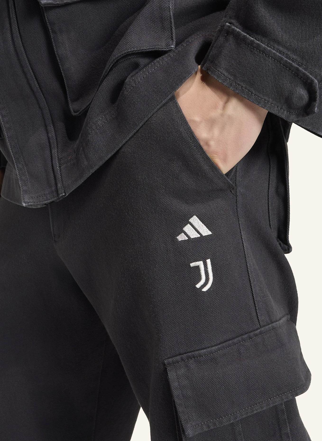 adidas SGURA CARGOHOSE: SCHWARZ