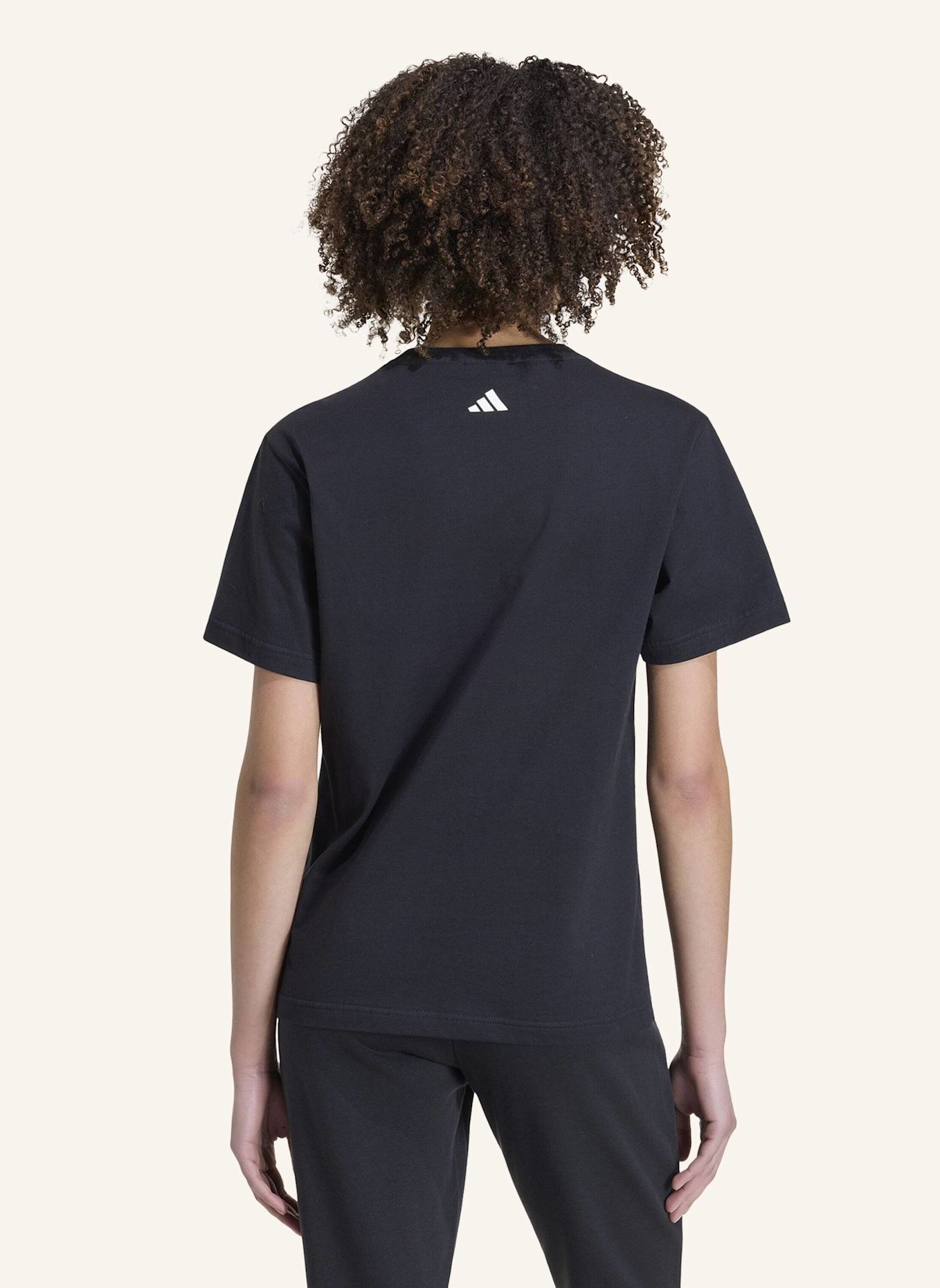 adidas ADIDAS X FARM RIO GRAFIK-T-SHIRT: SCHWARZ/ WEISS