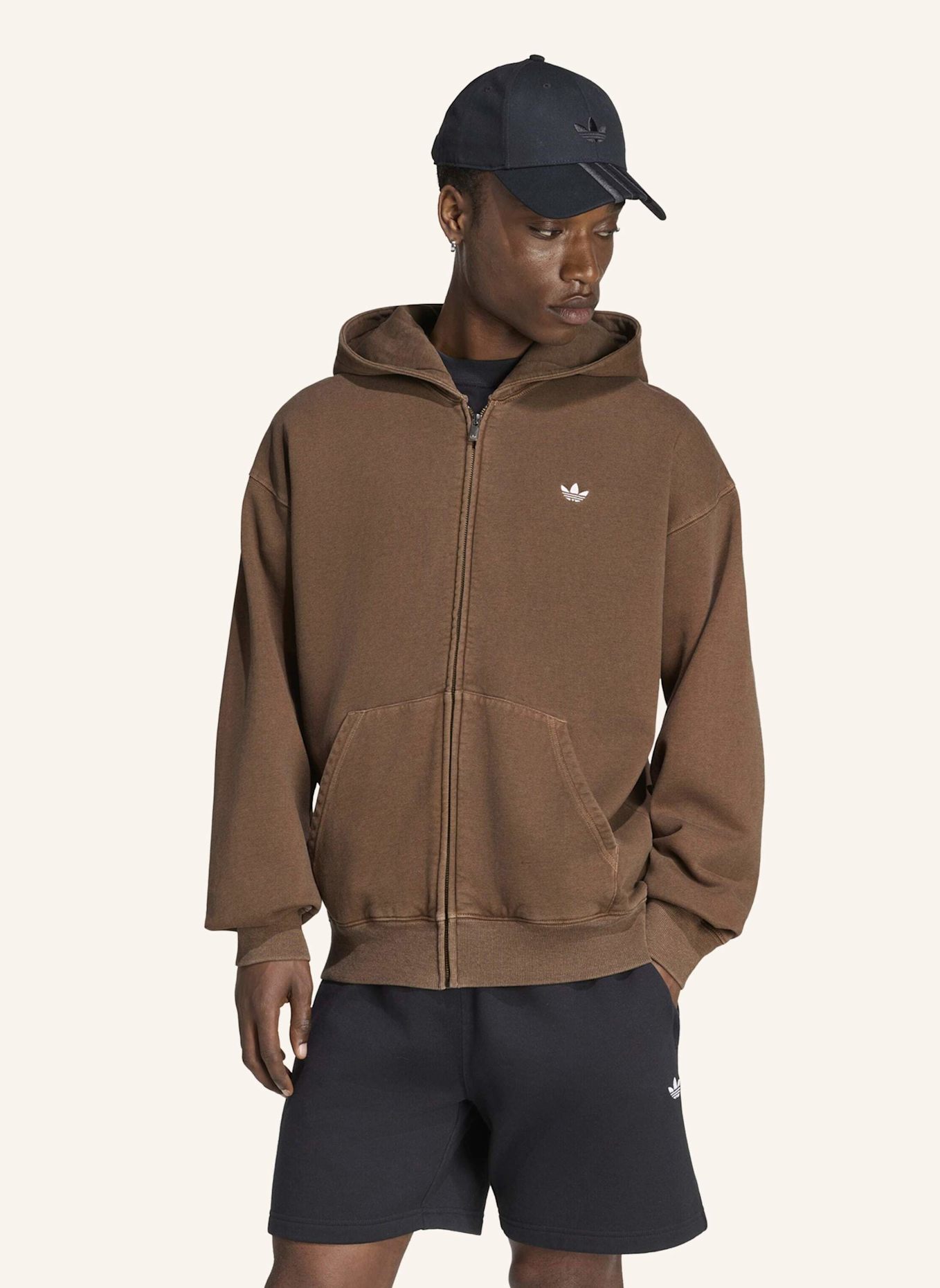 adidas Originals TREFOIL ESSENTIALS WASHED KAPUZENJACKE, LOCKER GESCHNITTEN: BRAUN