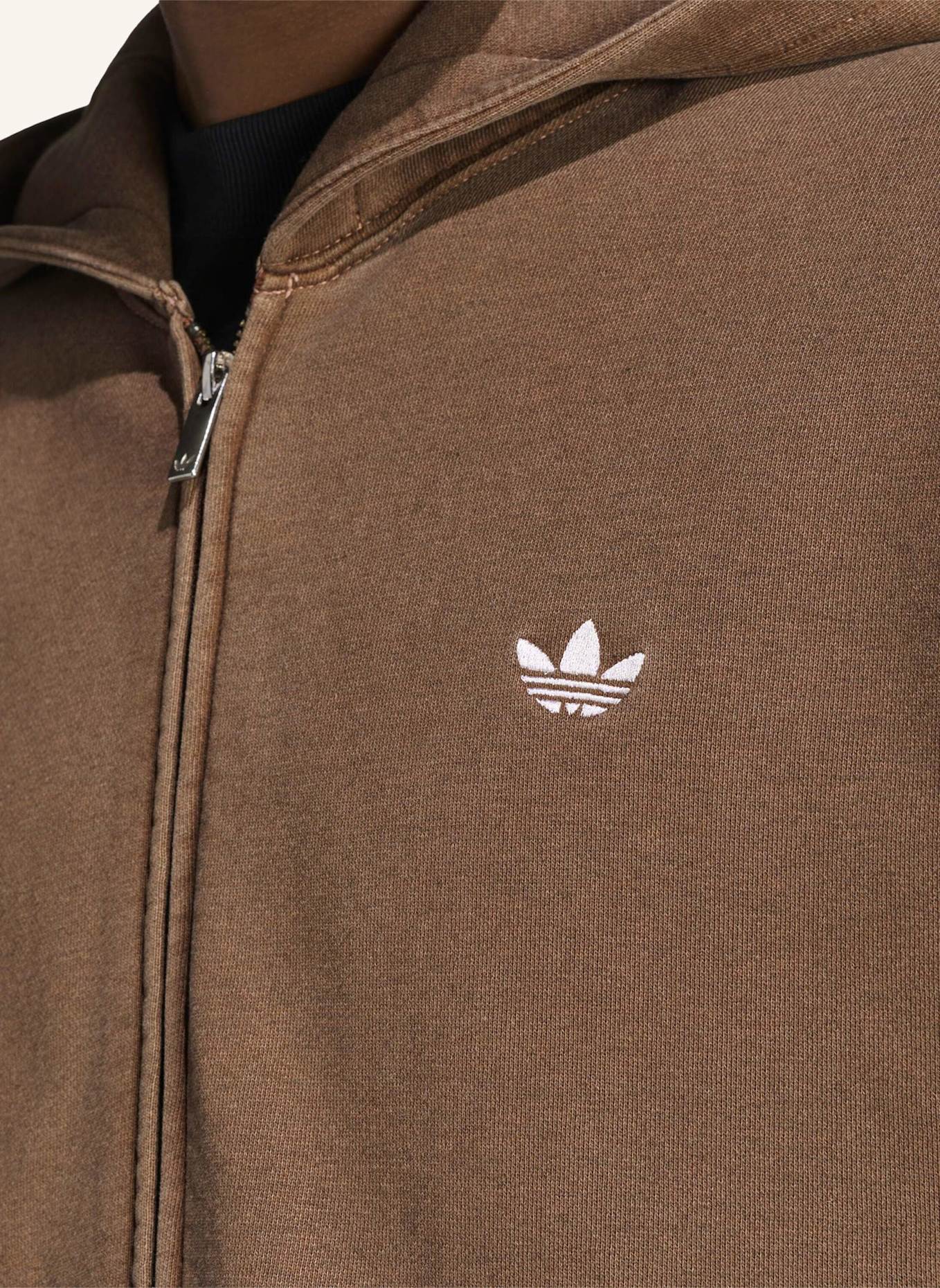 adidas Originals TREFOIL ESSENTIALS WASHED KAPUZENJACKE, LOCKER GESCHNITTEN: BRAUN