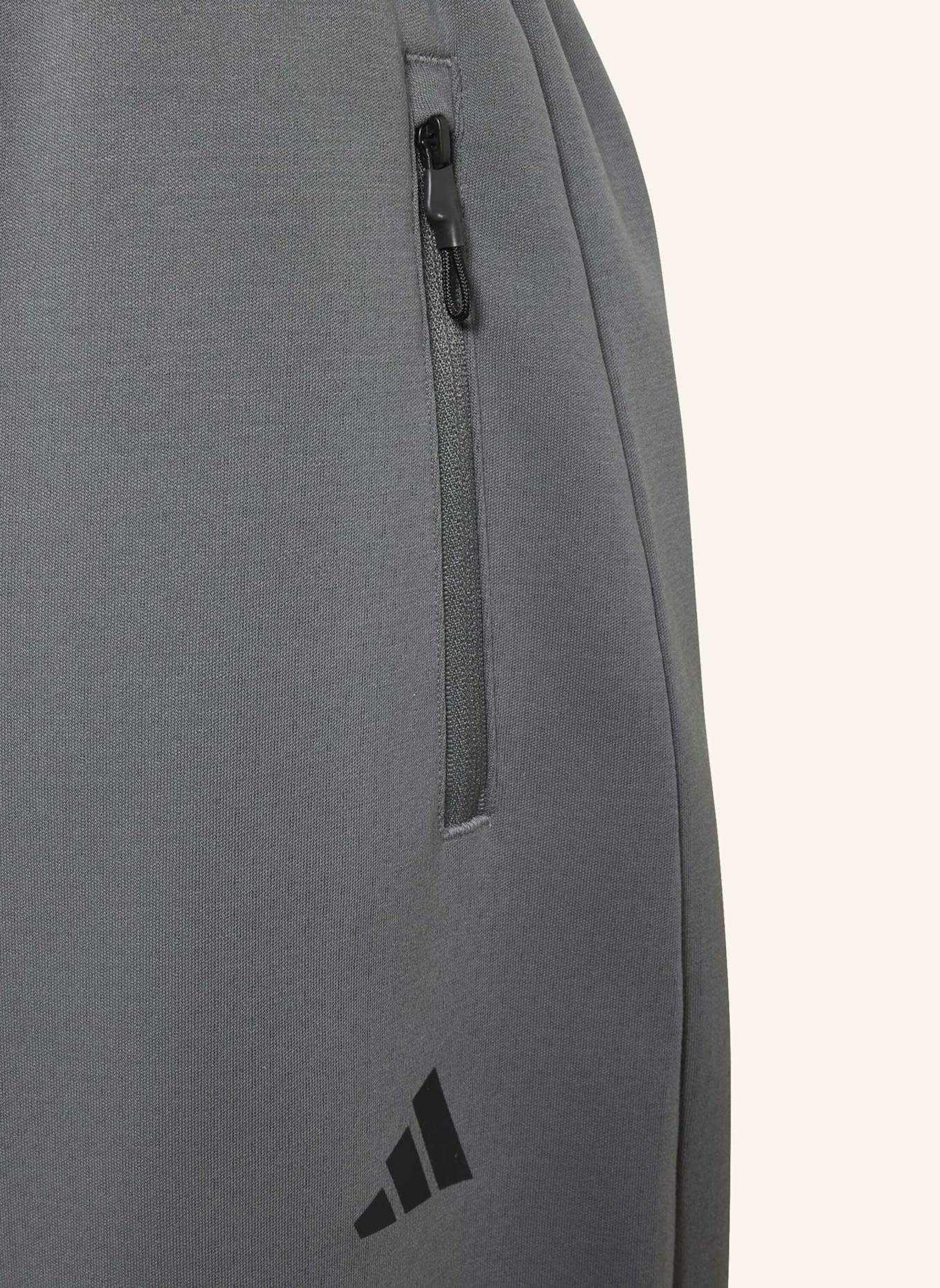 adidas ADIDAS Z.N.E. HOSE: GRAU
