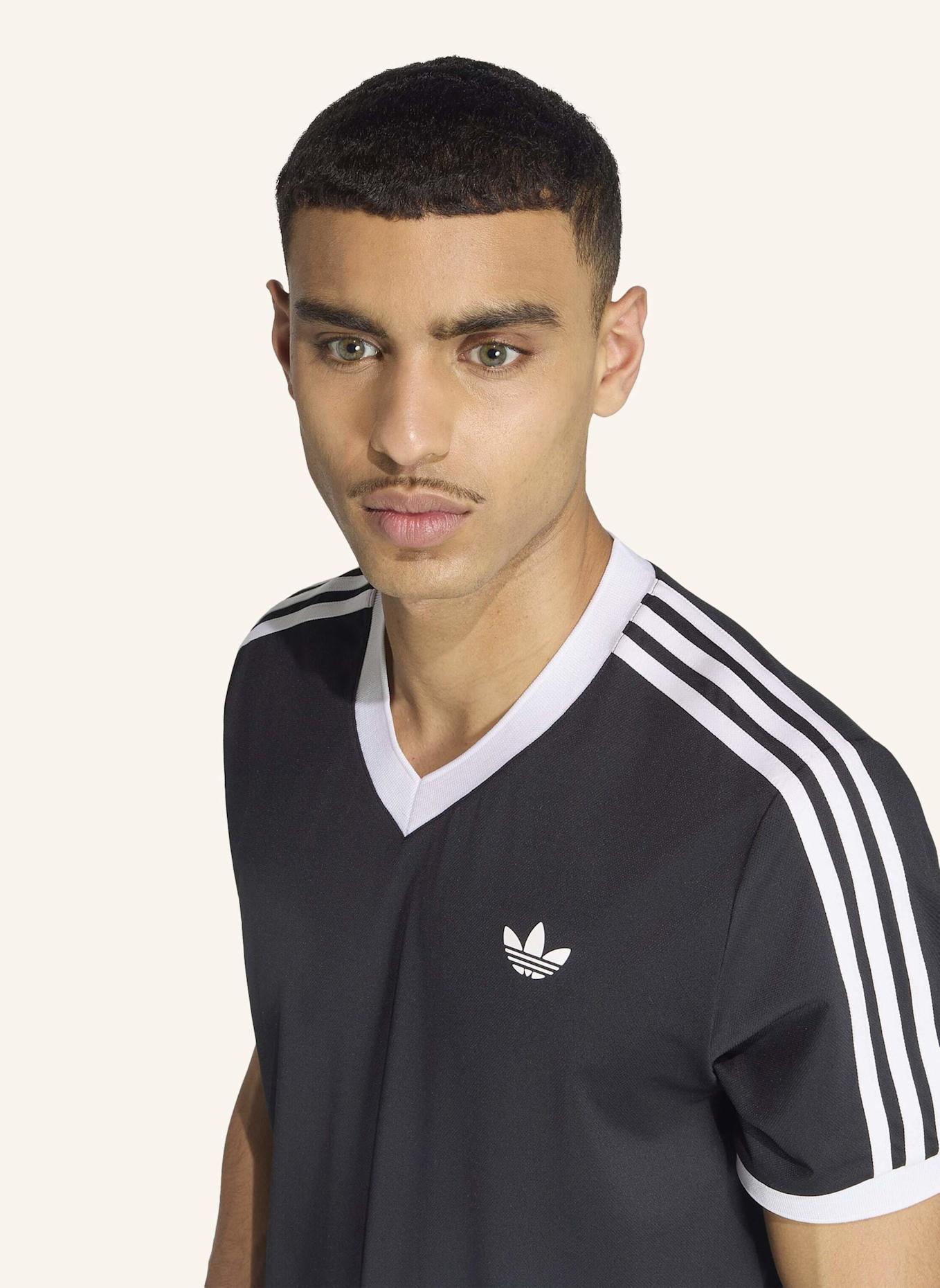 adidas TENNIS CLASSICS T-SHIRT: SCHWARZ