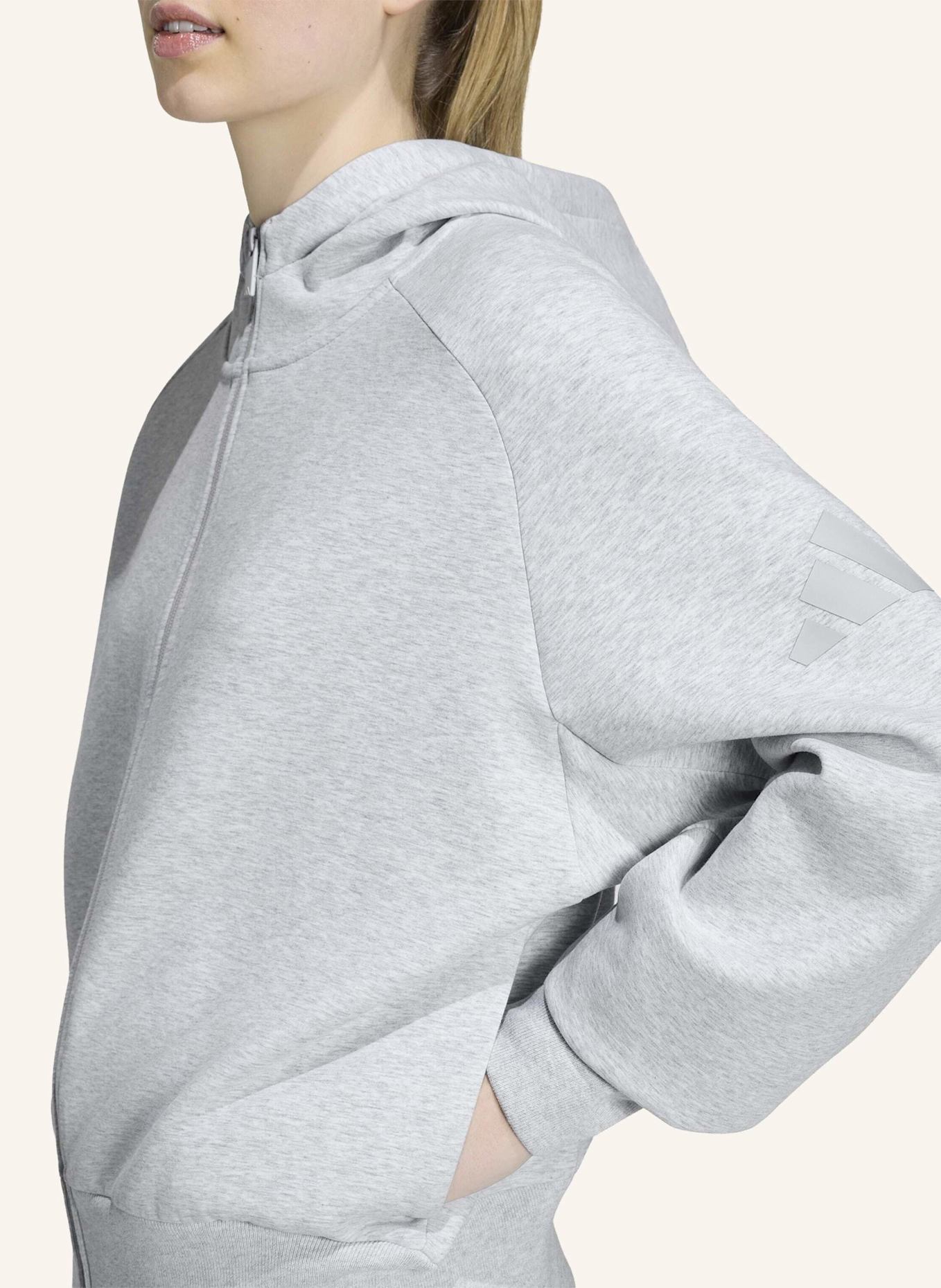 adidas SOFT LUX KAPUZENJACKE, REISSVERSCHLUSS: GRAU