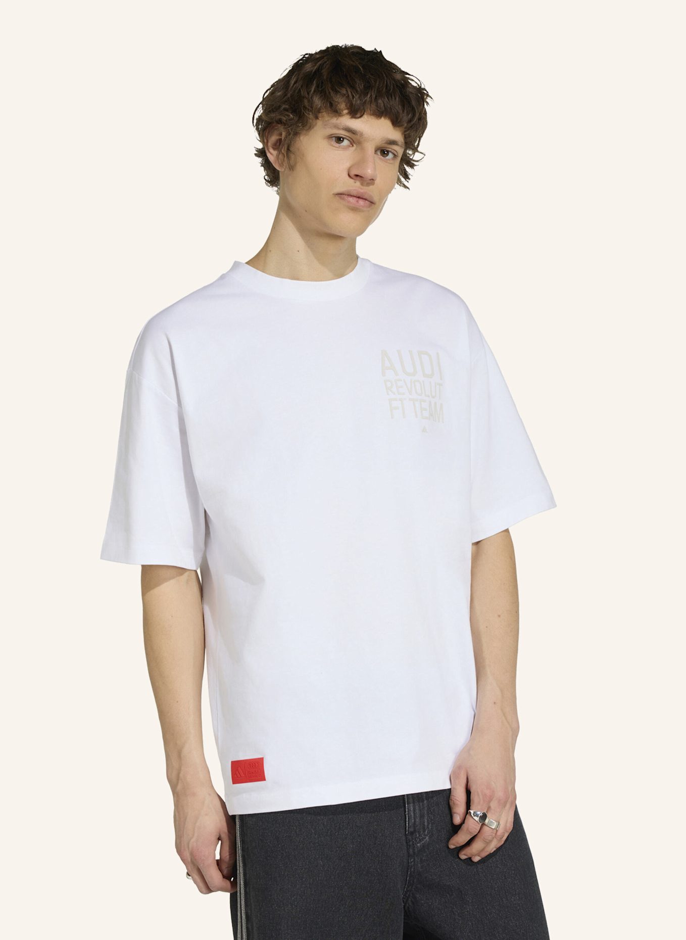 adidas T-Shirt AUDI FORMULA ONE TEAM ELEVATED GRAPHIC II: WEISS/ ROT