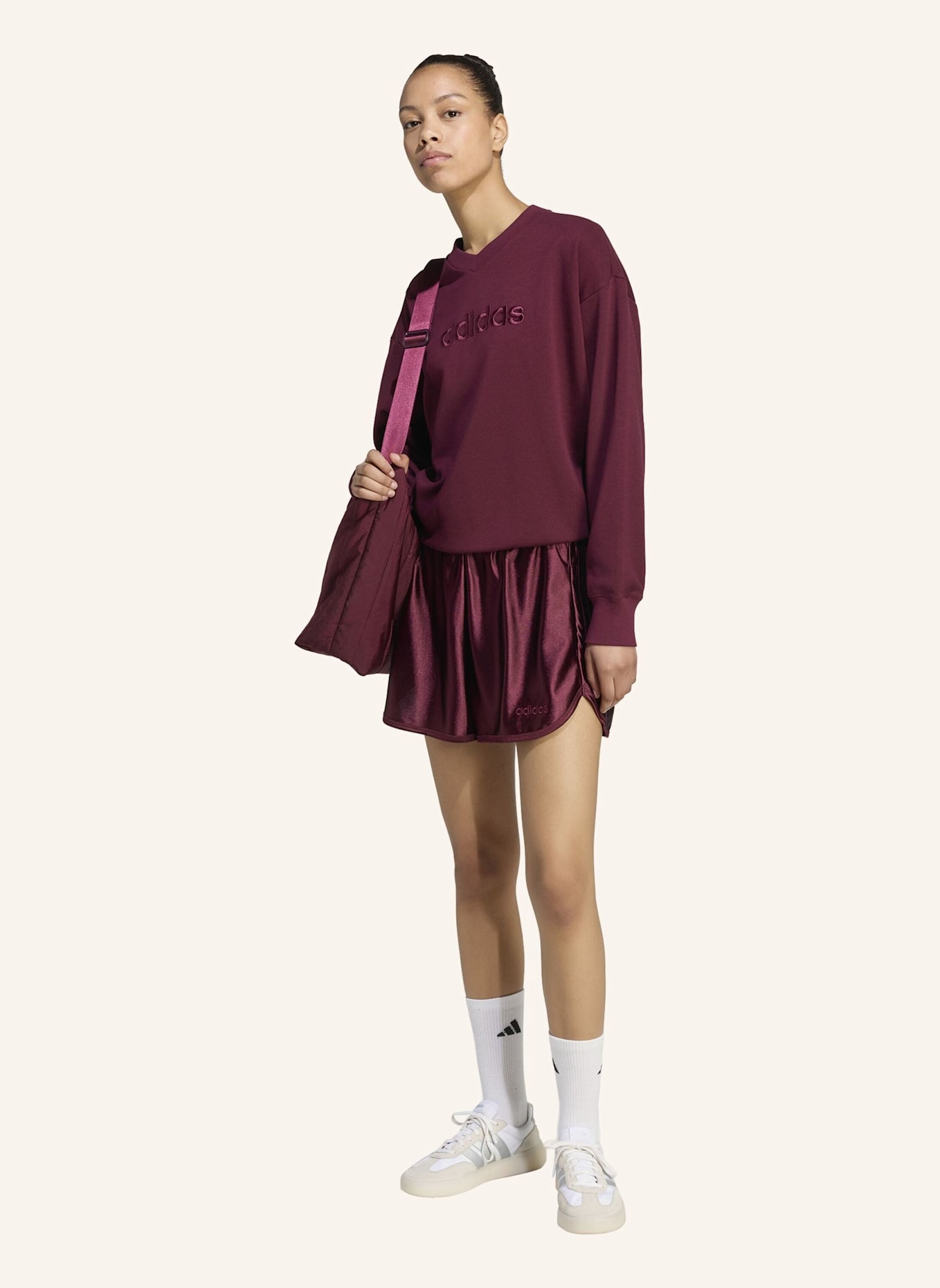adidas SEASONAL ESSENTIALS SATIN-SWEATSHIRT, V-AUSSCHNITT: ROT